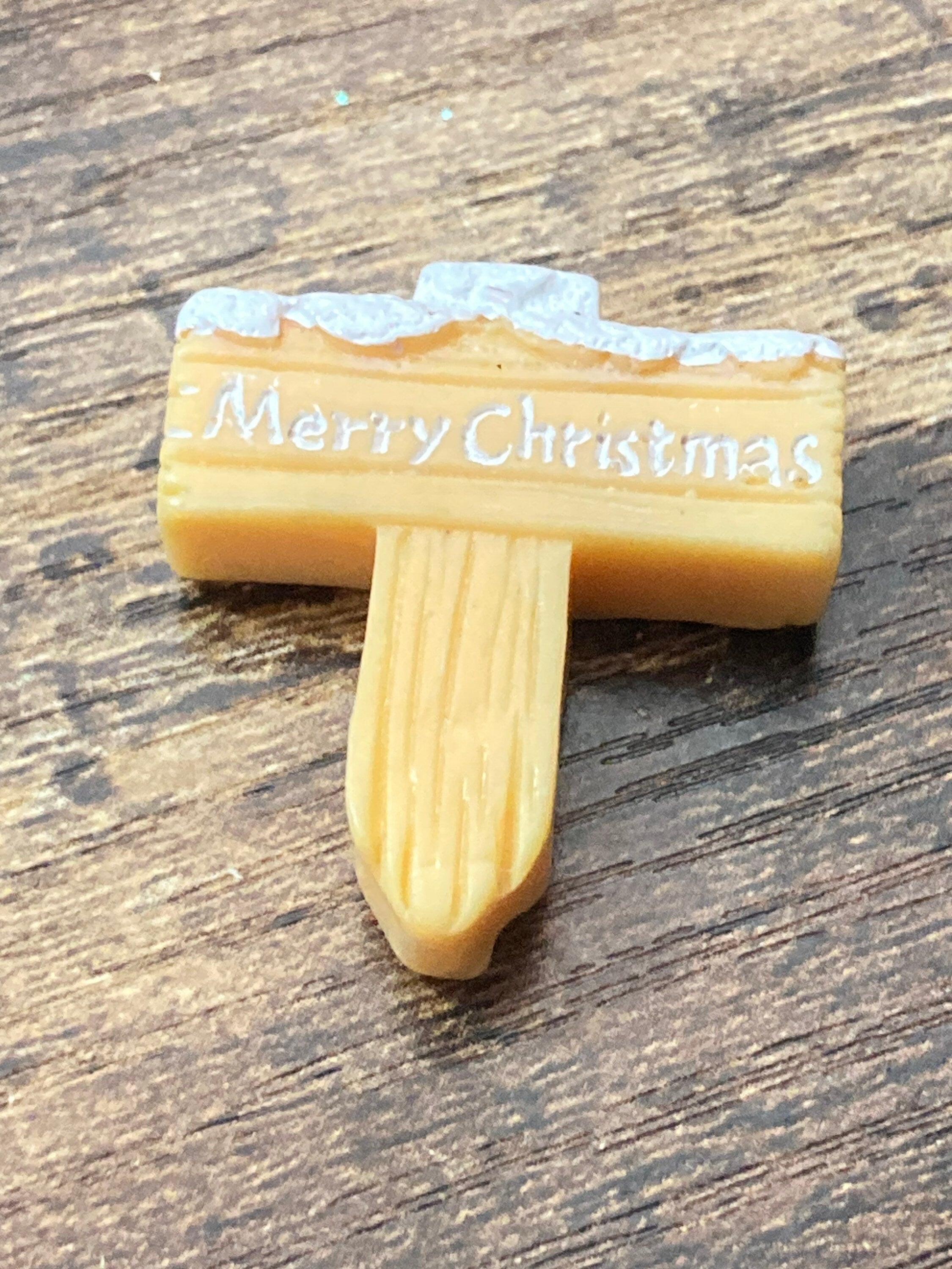 Merry Christmas signpost cake topper decoration, scenery miniature