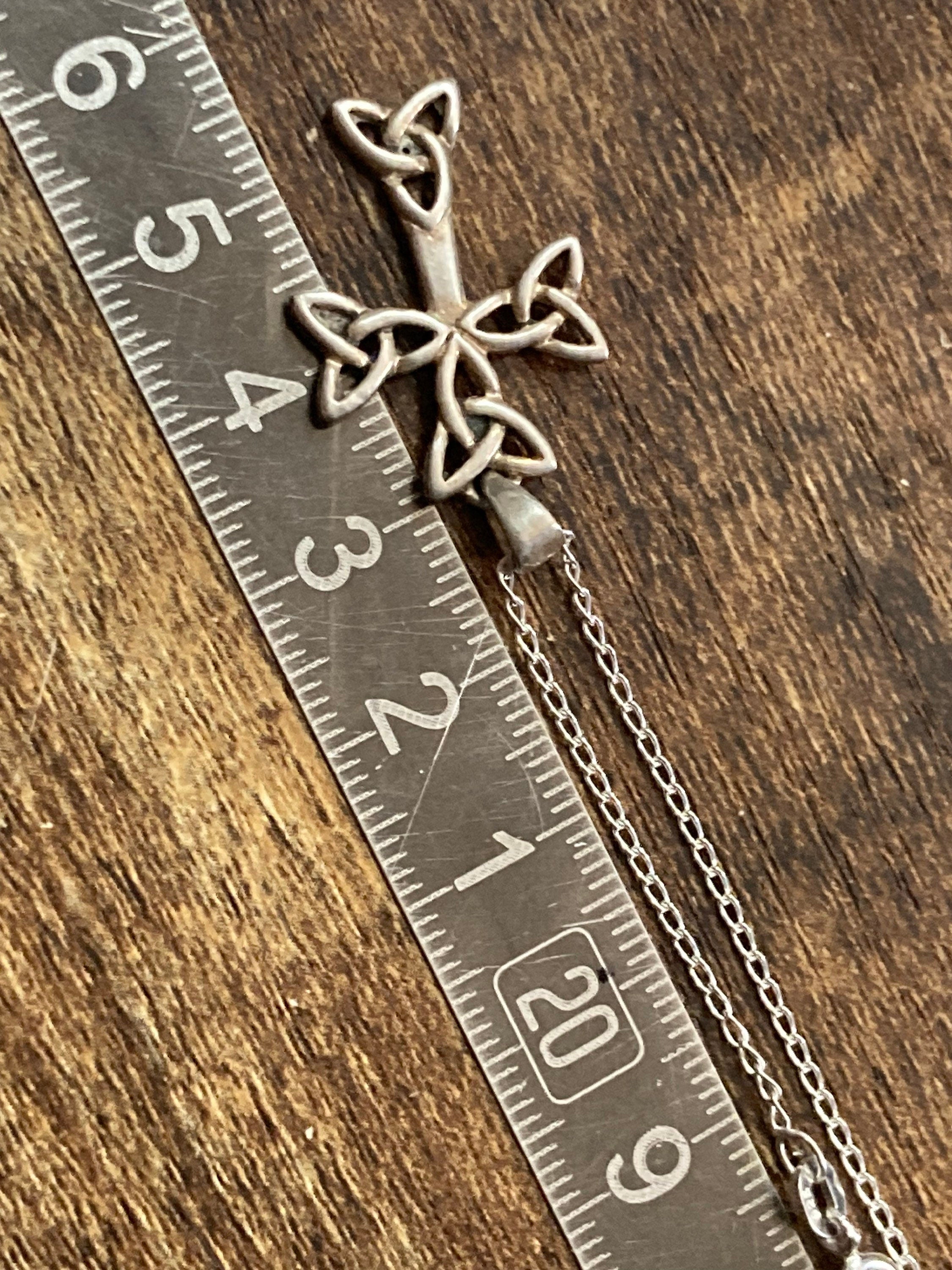 Celtic 925 Sterling silver plain religious cross pendant necklace on chain