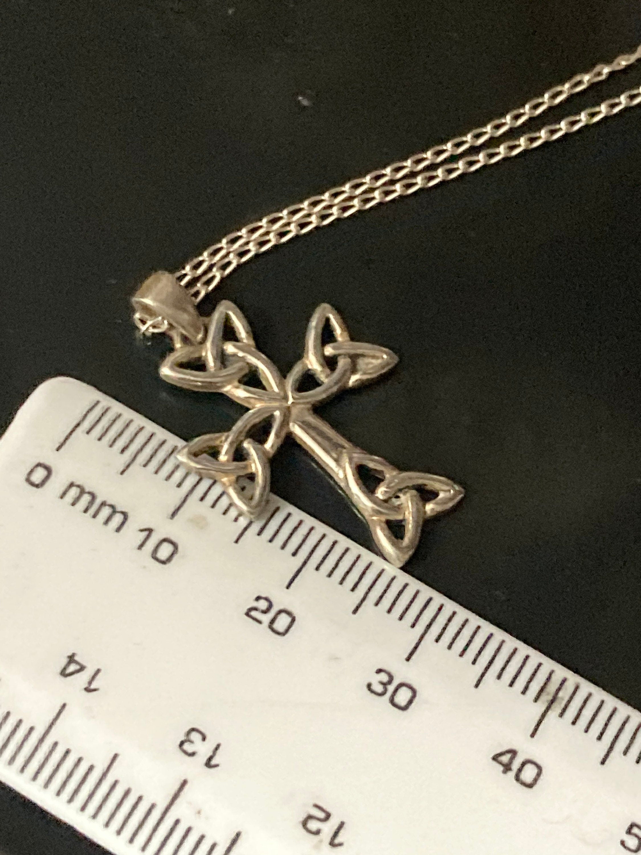 Celtic 925 Sterling silver plain religious cross pendant necklace on chain