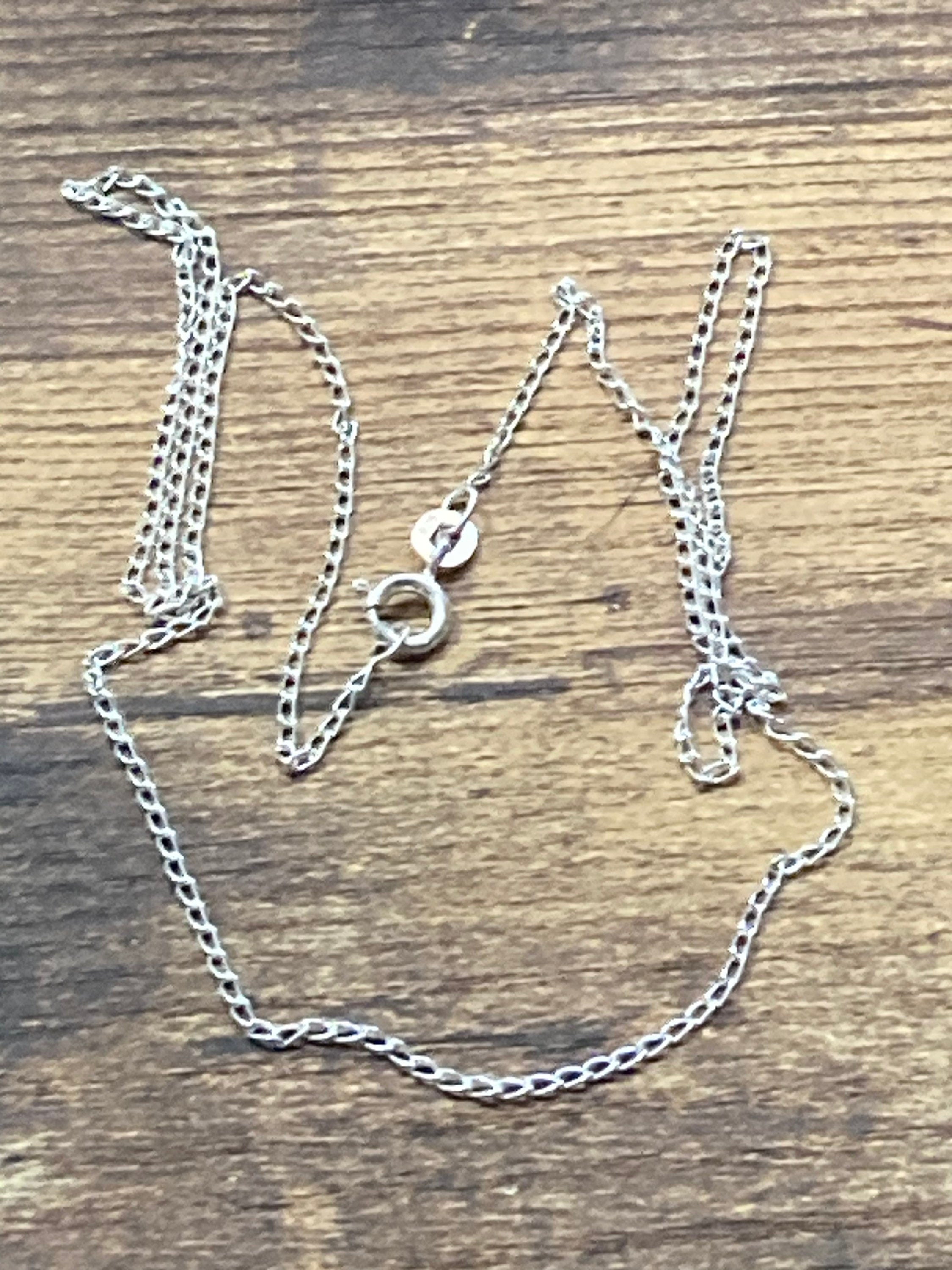925 Sterling silver chain, fine necklace 1.4gm 40cm