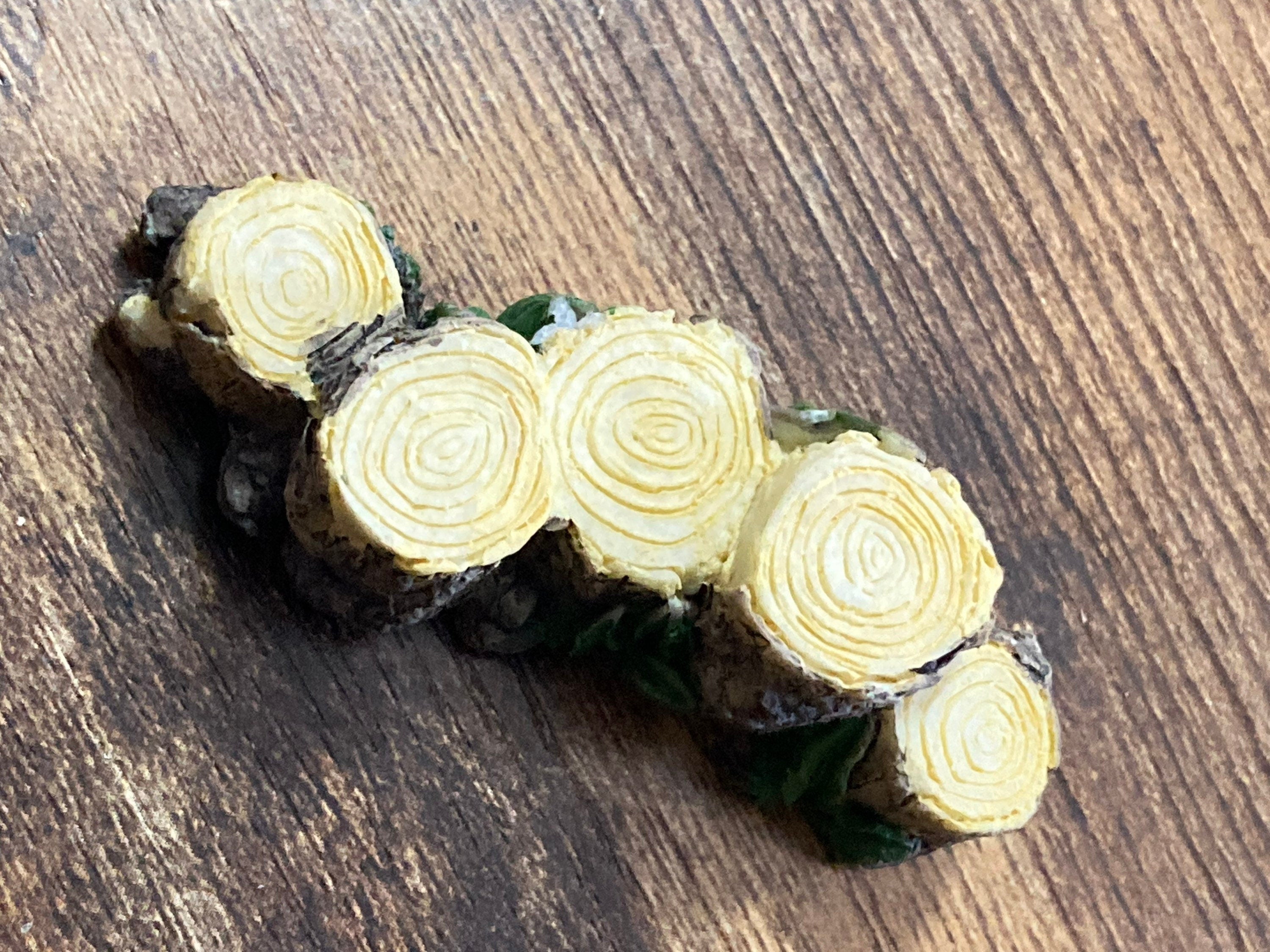 BROWN Miniature woodland tree stumps wooden logs Resin Cake topper scenery decoration