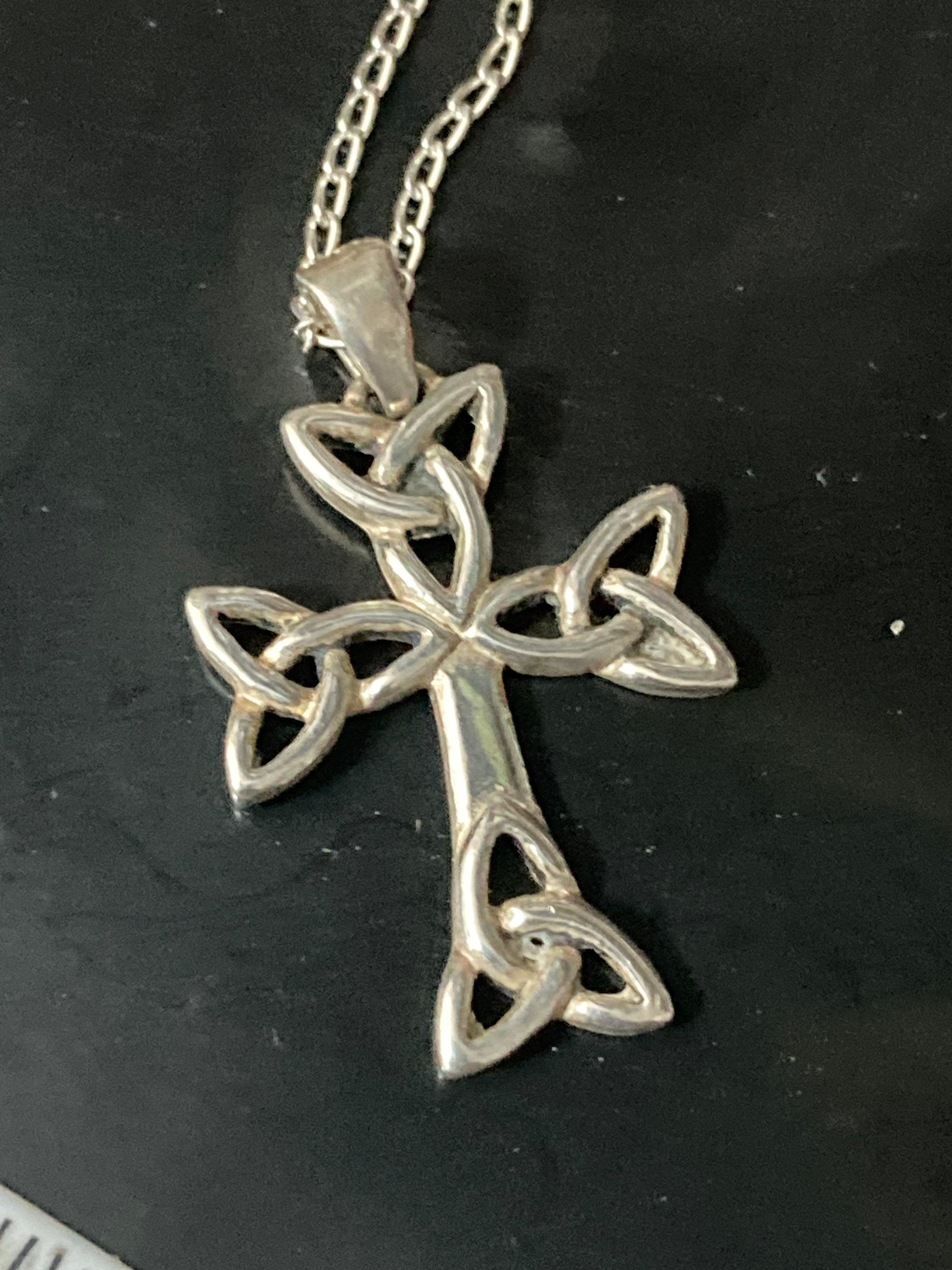 Celtic 925 Sterling silver plain religious cross pendant necklace on chain