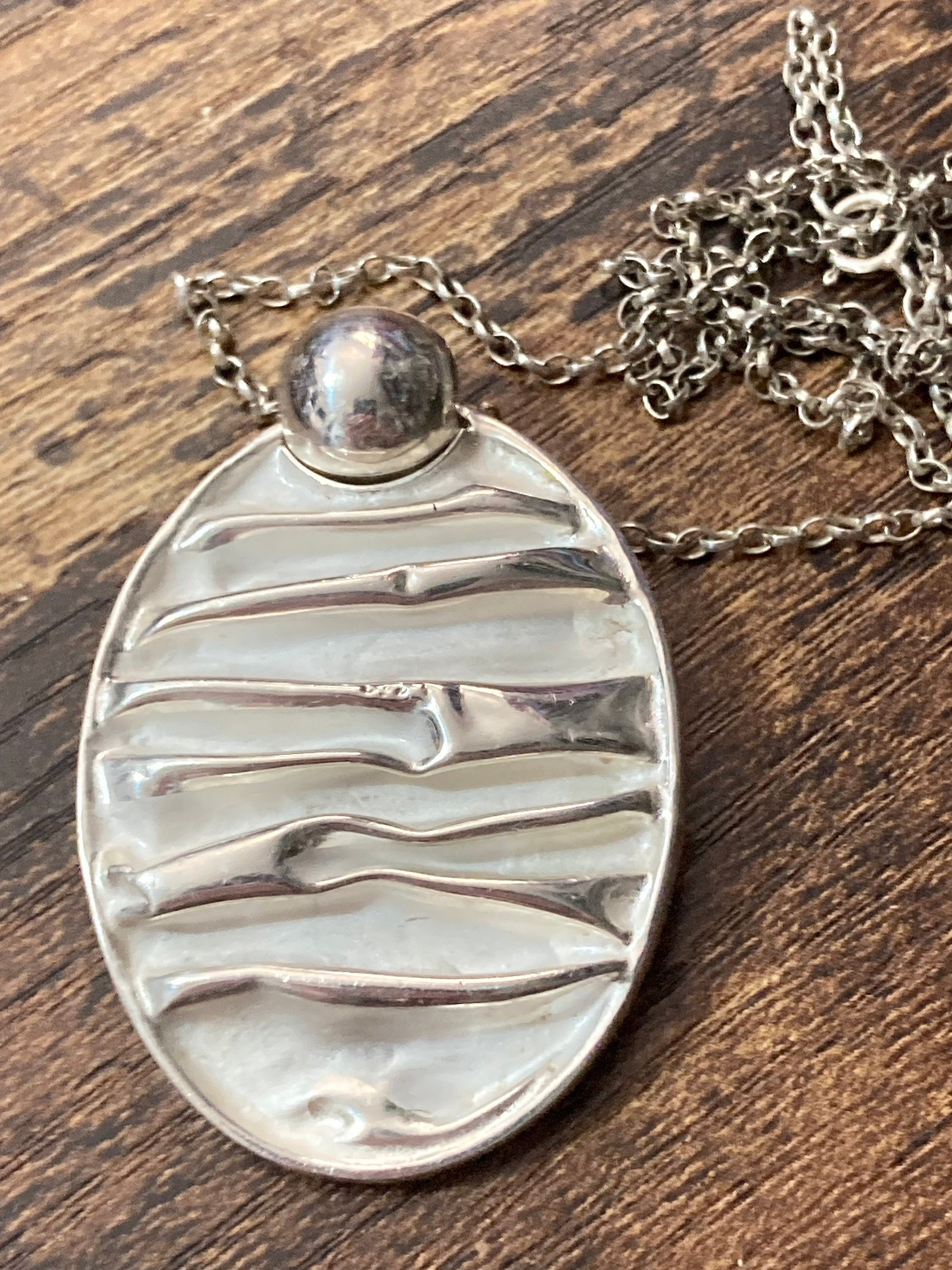Hallmarked 925 Sterling silver brutalist ball link modernist pendant necklace on chain