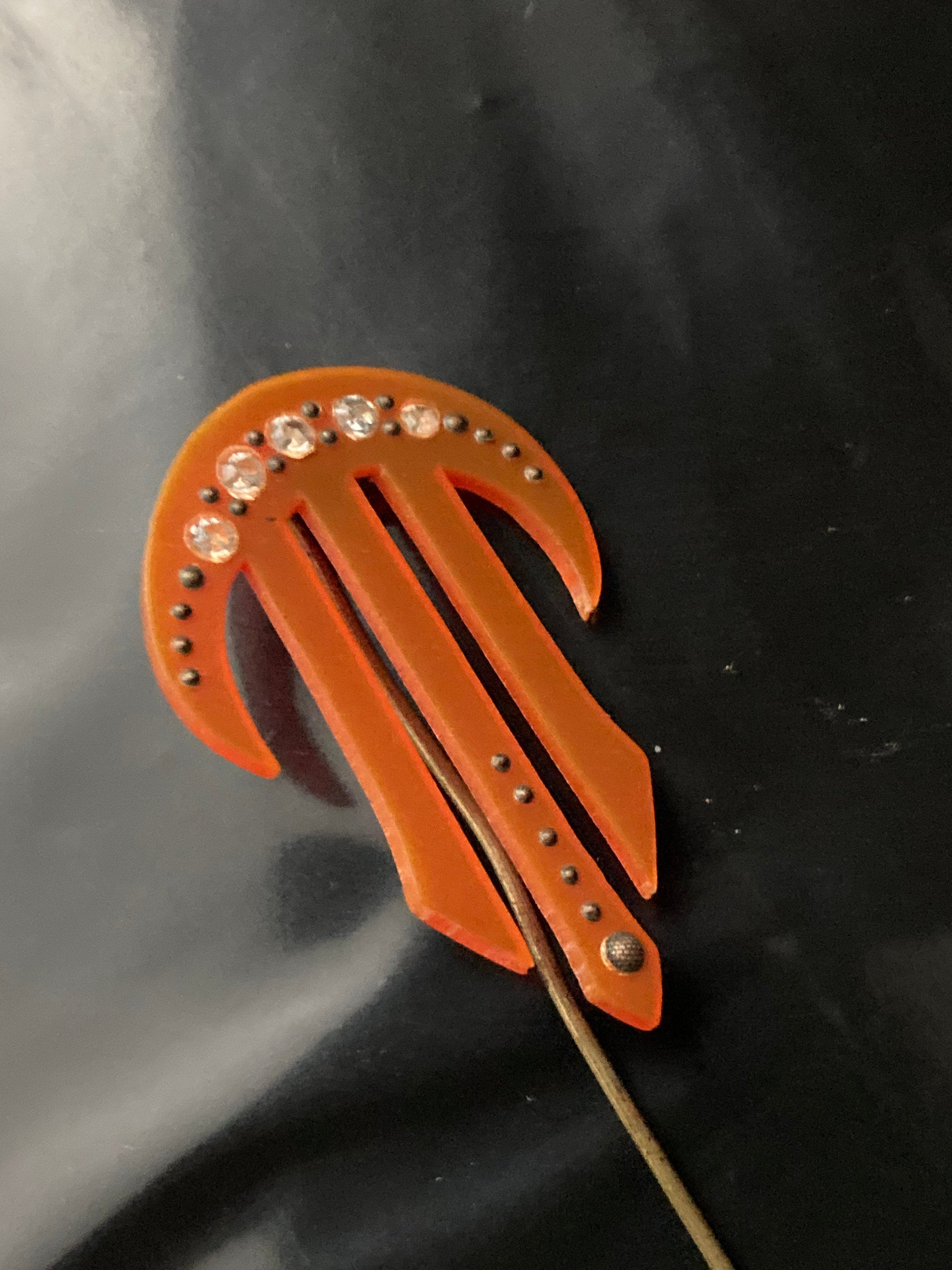 True Art Deco hat flash pin diamanté paste pique bakelite