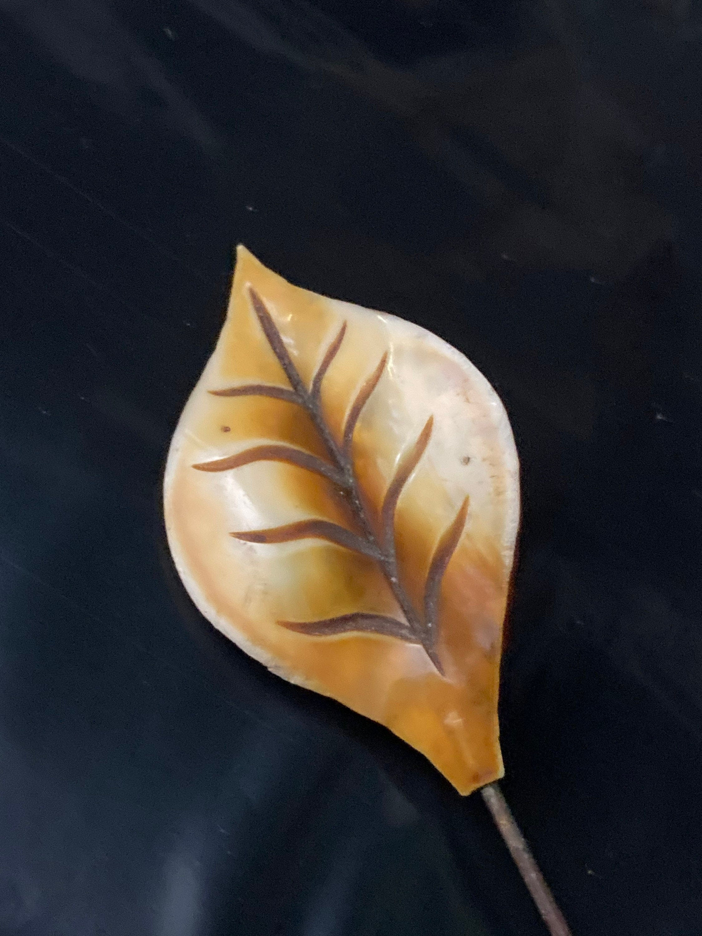Leaf Hat flash or hairpin detailed pin, Art Deco French