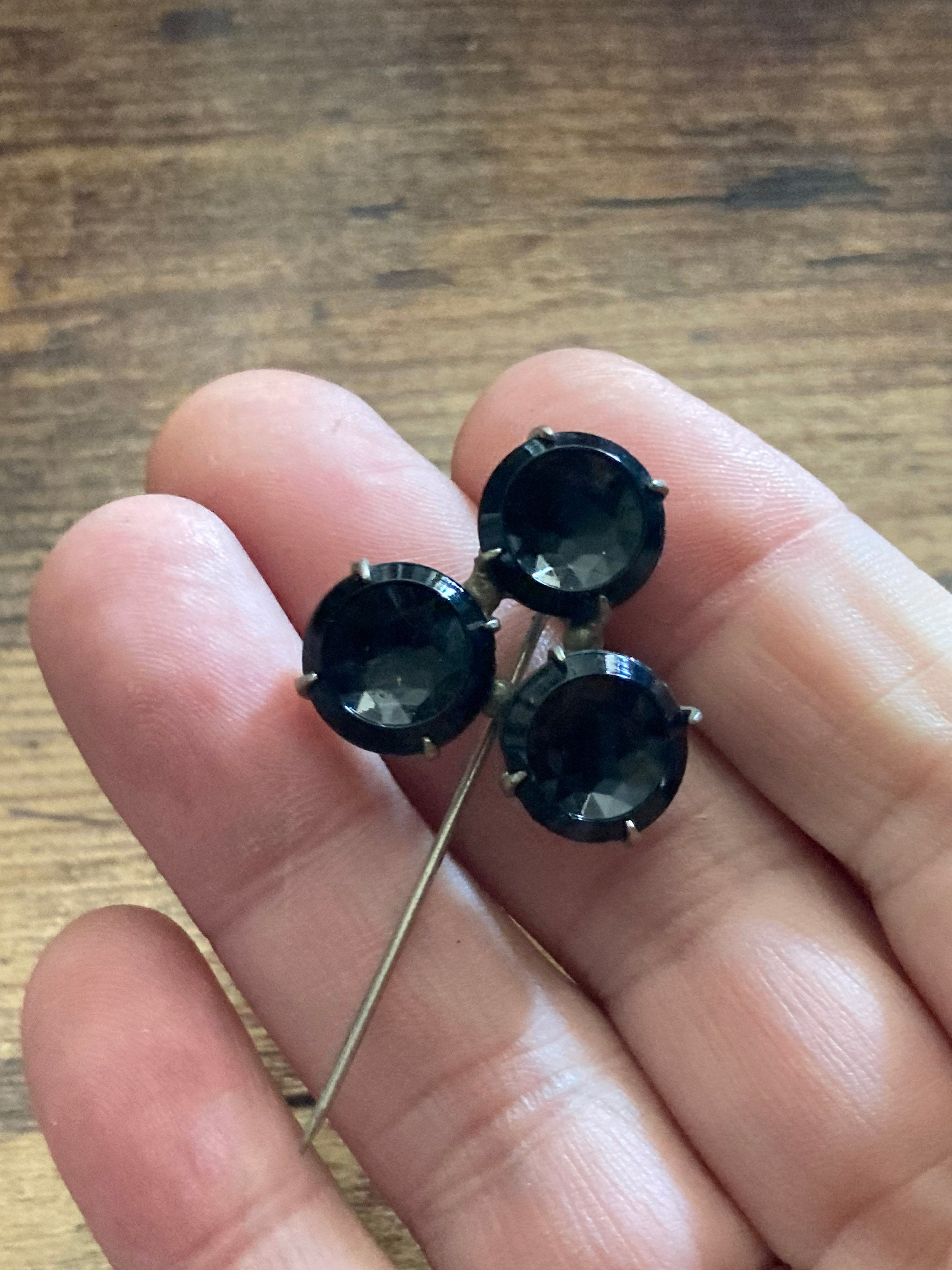 Black trefoil French jet glass Hat flash pin True Art Deco