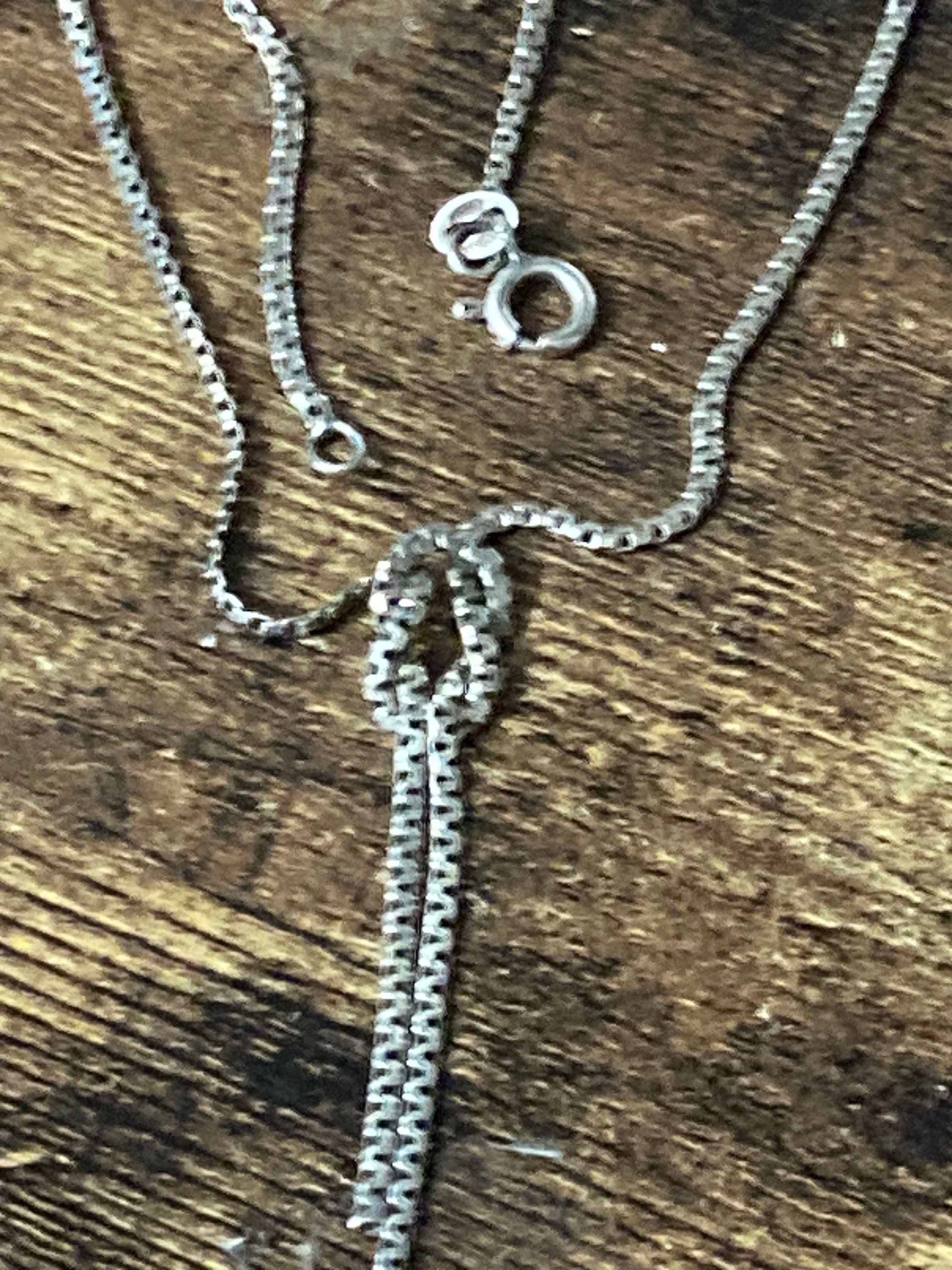 925 Sterling silver box chain knot necklace 39cm 5.7 grams