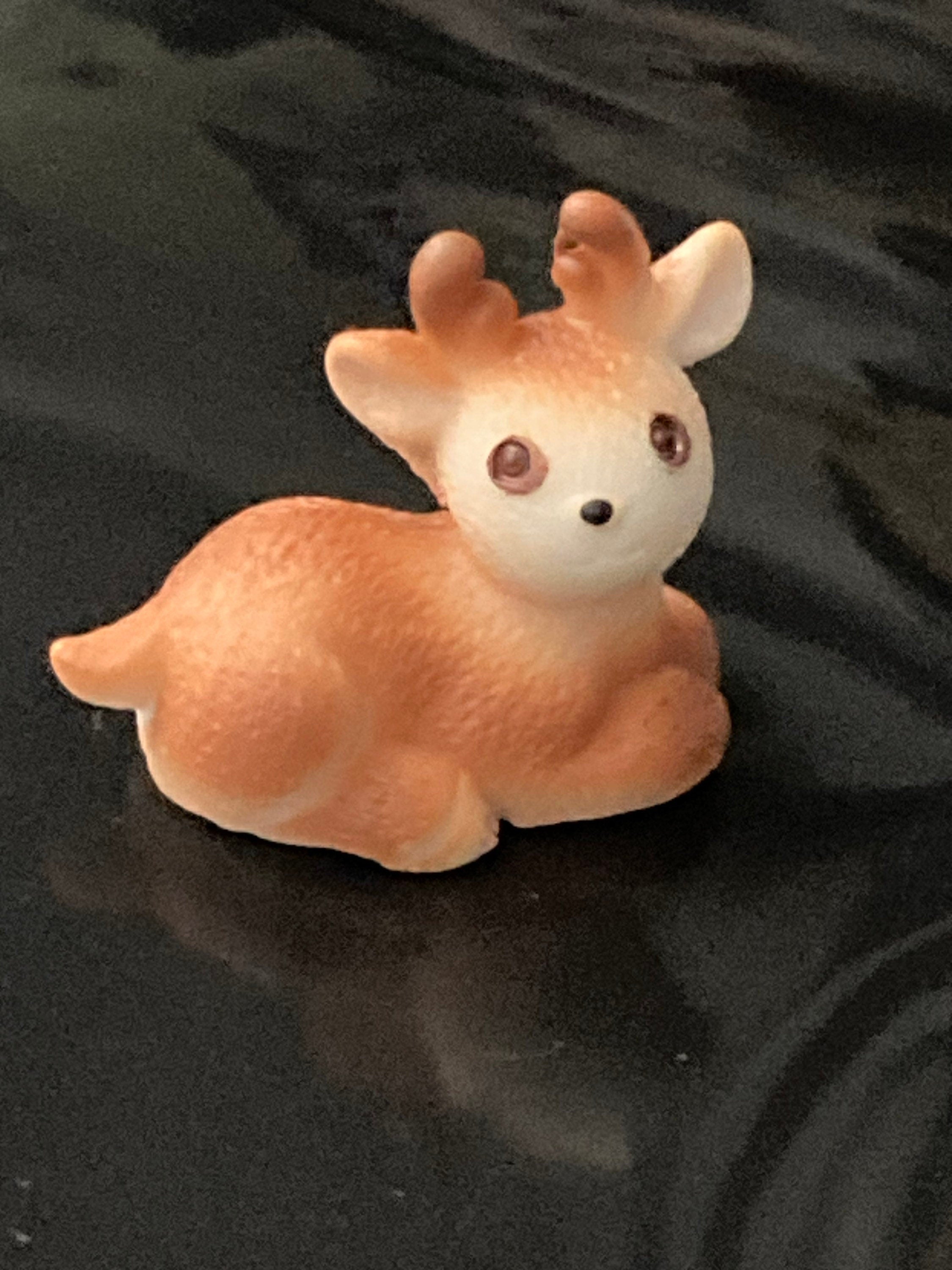 Miniature deer christmas cake topper decoration, reusable plastic