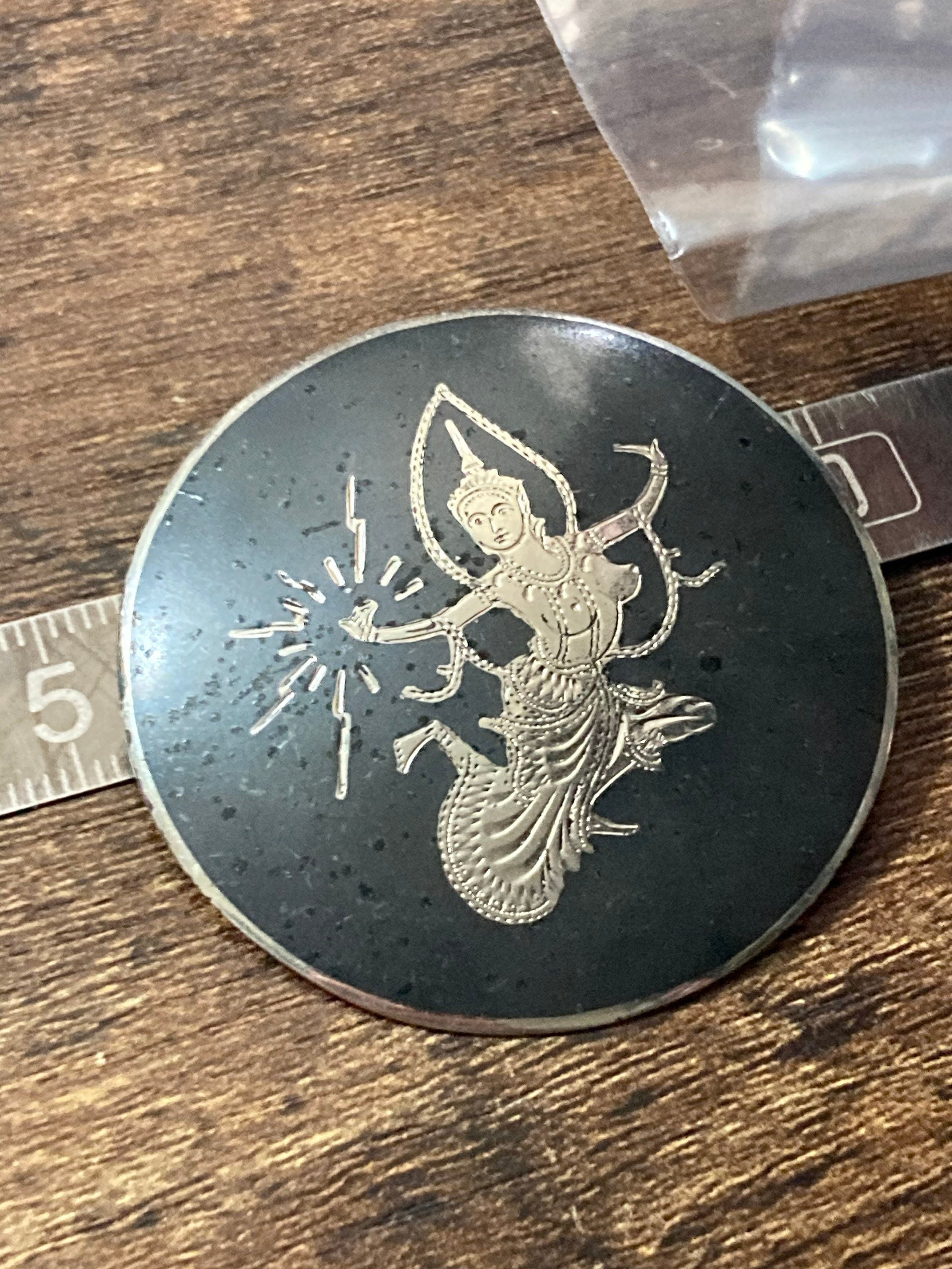 Large Siam silver niello round black brooch 4.5cm 10.3grams