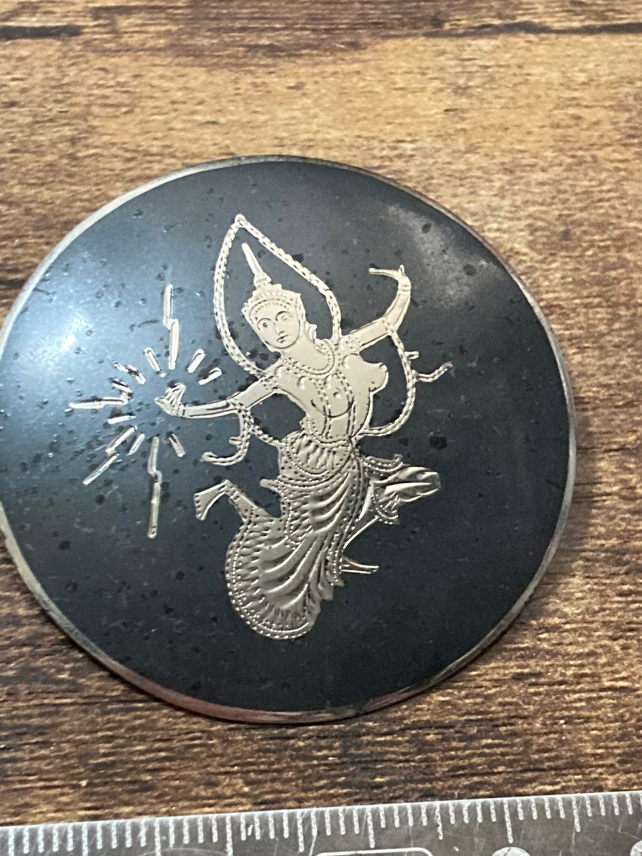 Large Siam silver niello round black brooch 4.5cm 10.3grams