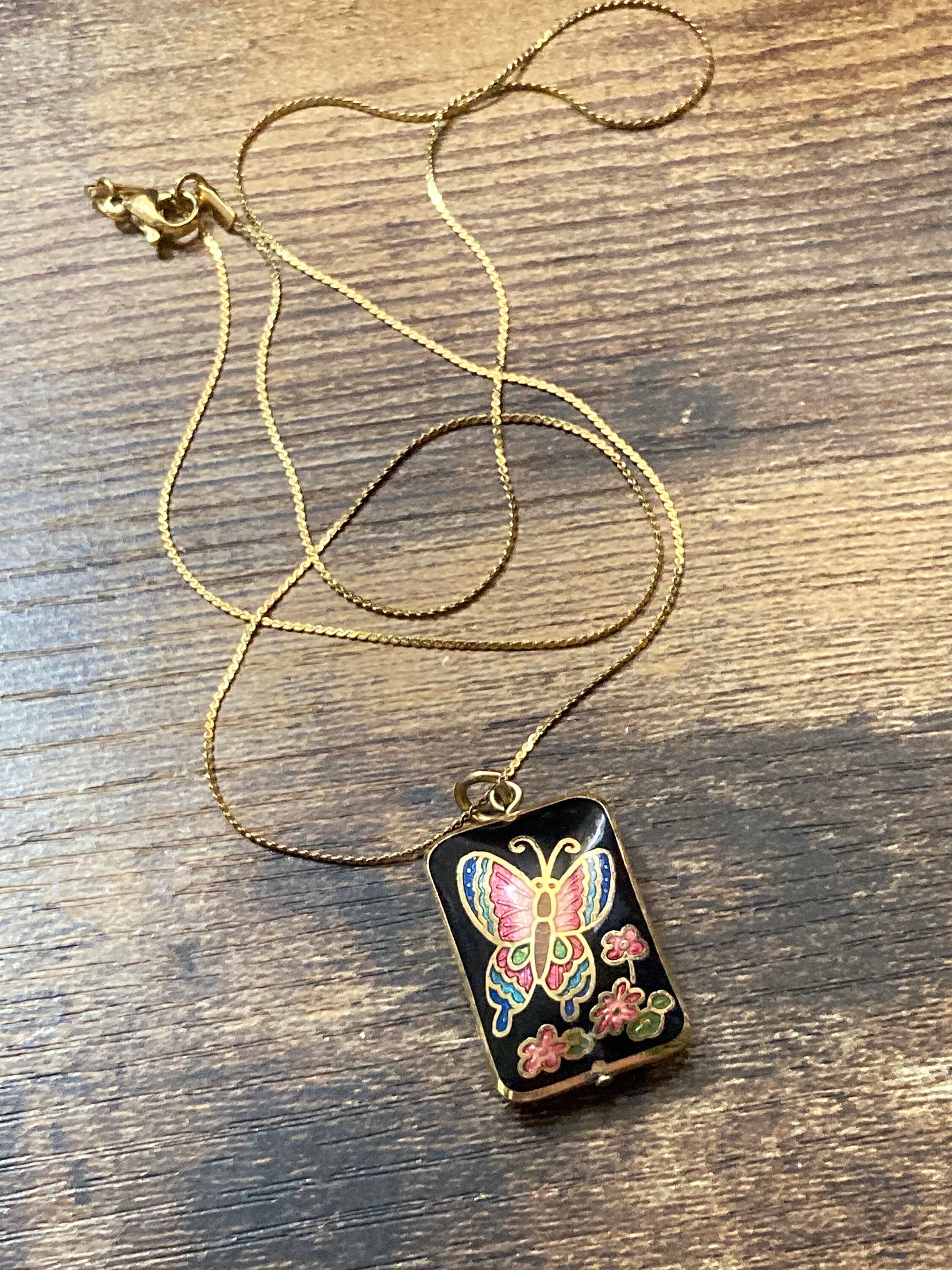 Black pink butterfly cloisonné enamel Chinese beaded pendant necklace with new gold tone chain