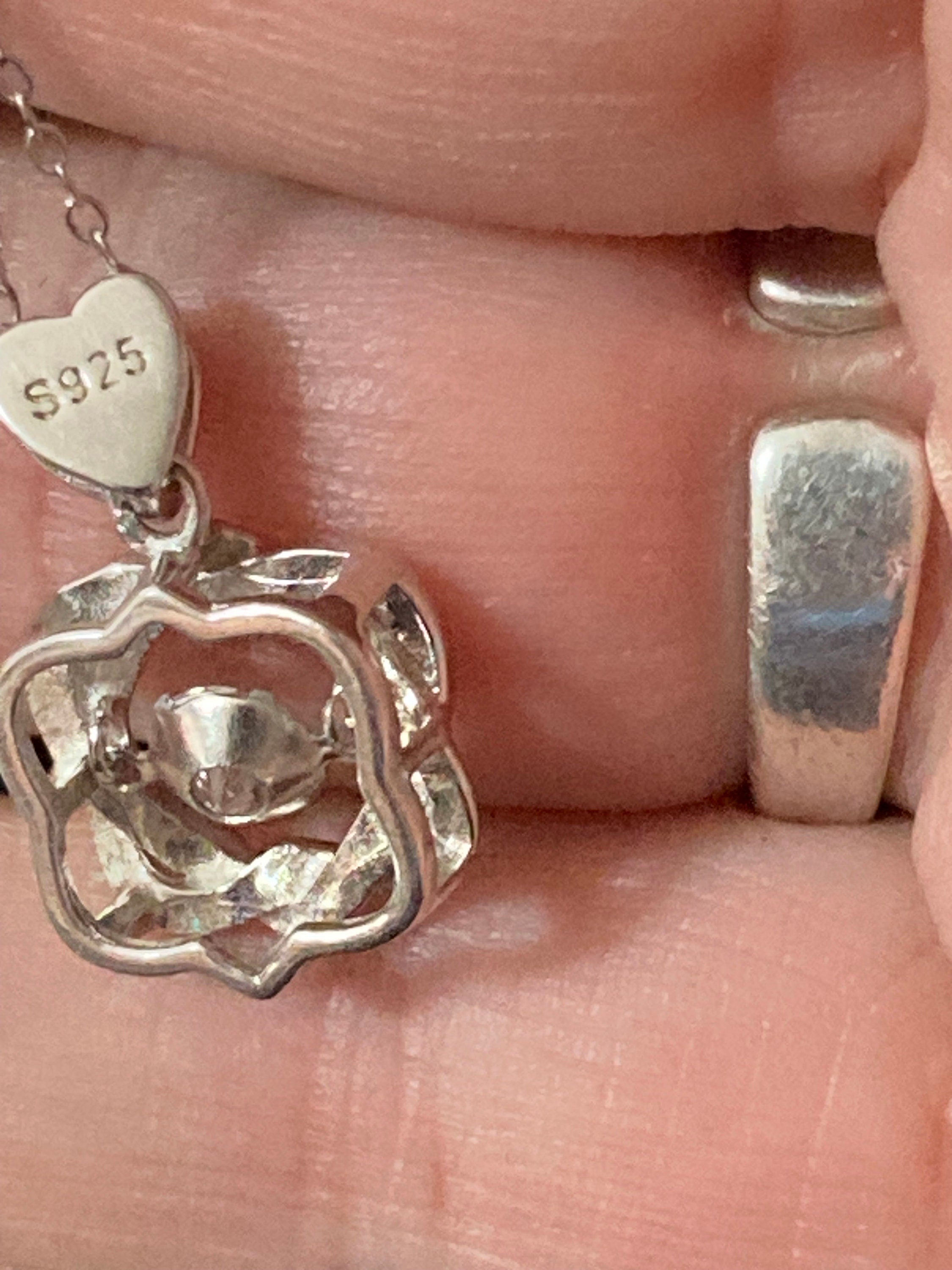 925 sterling silver clear diamanté trembler pendant on a chain