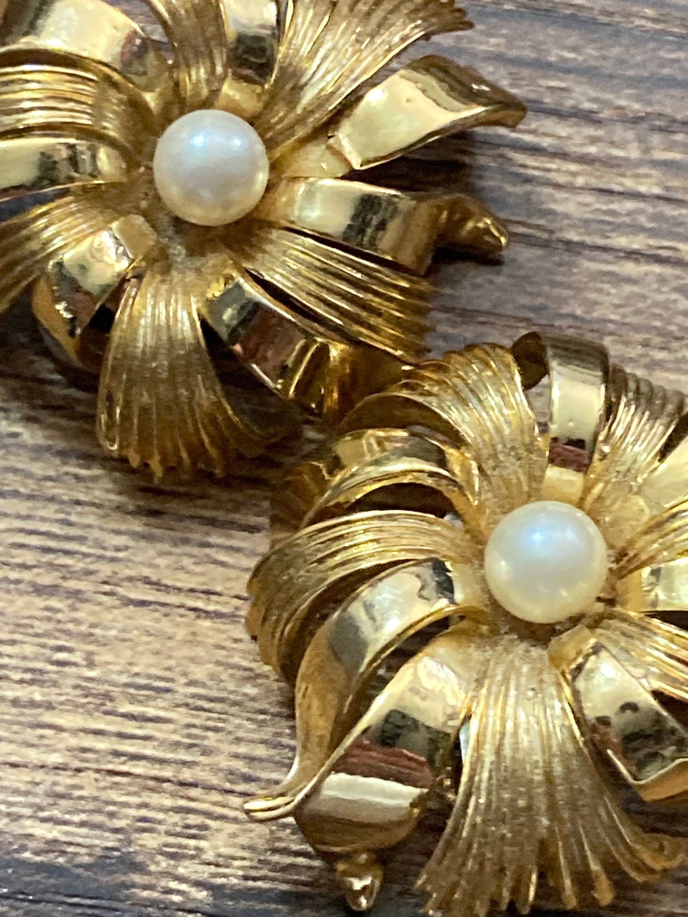 Signed ORENA Paris oversized faux pearl large floral clip on designer gold plated statement earrings