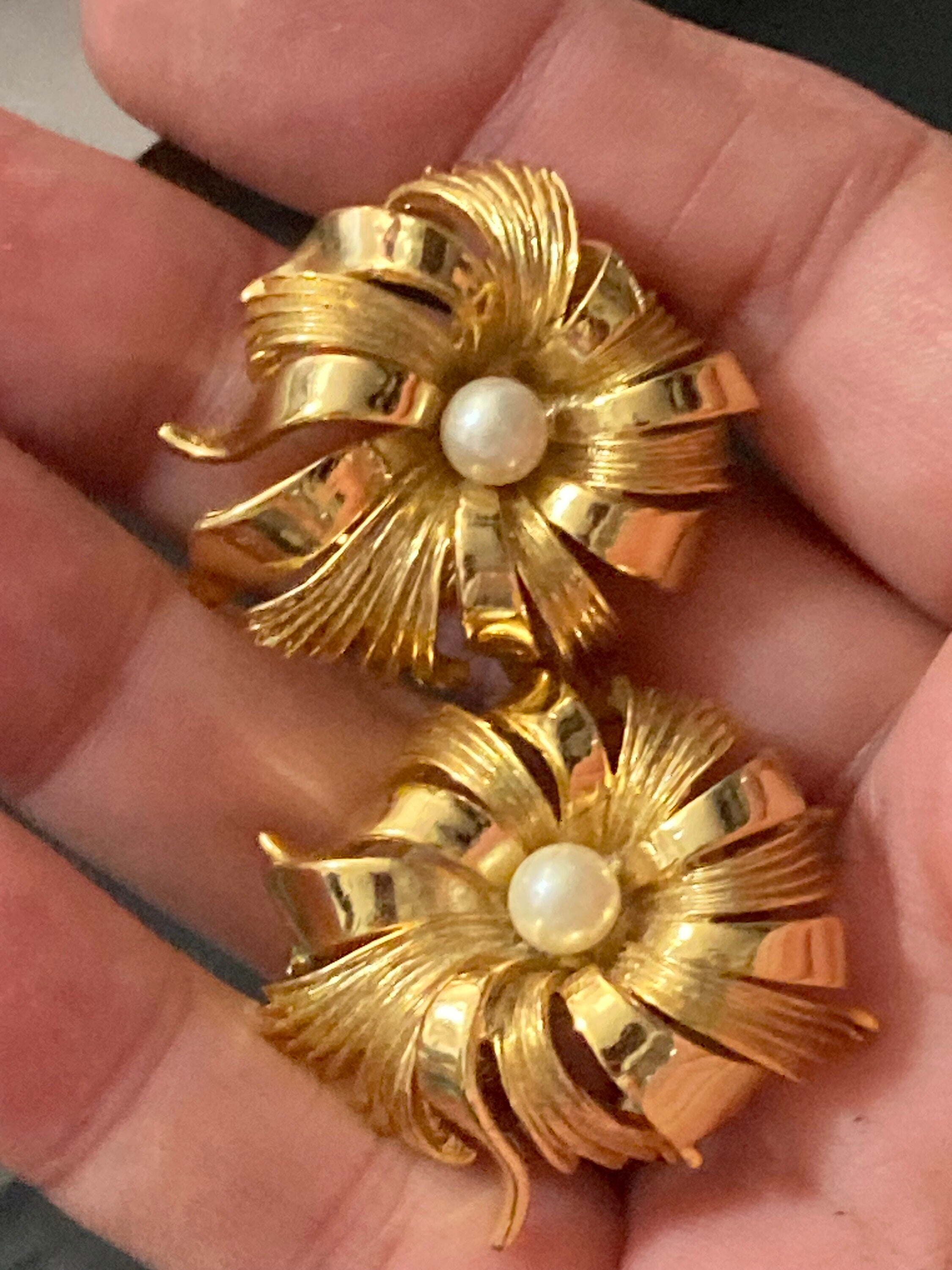 Signed ORENA Paris oversized faux pearl large floral clip on designer gold plated statement earrings