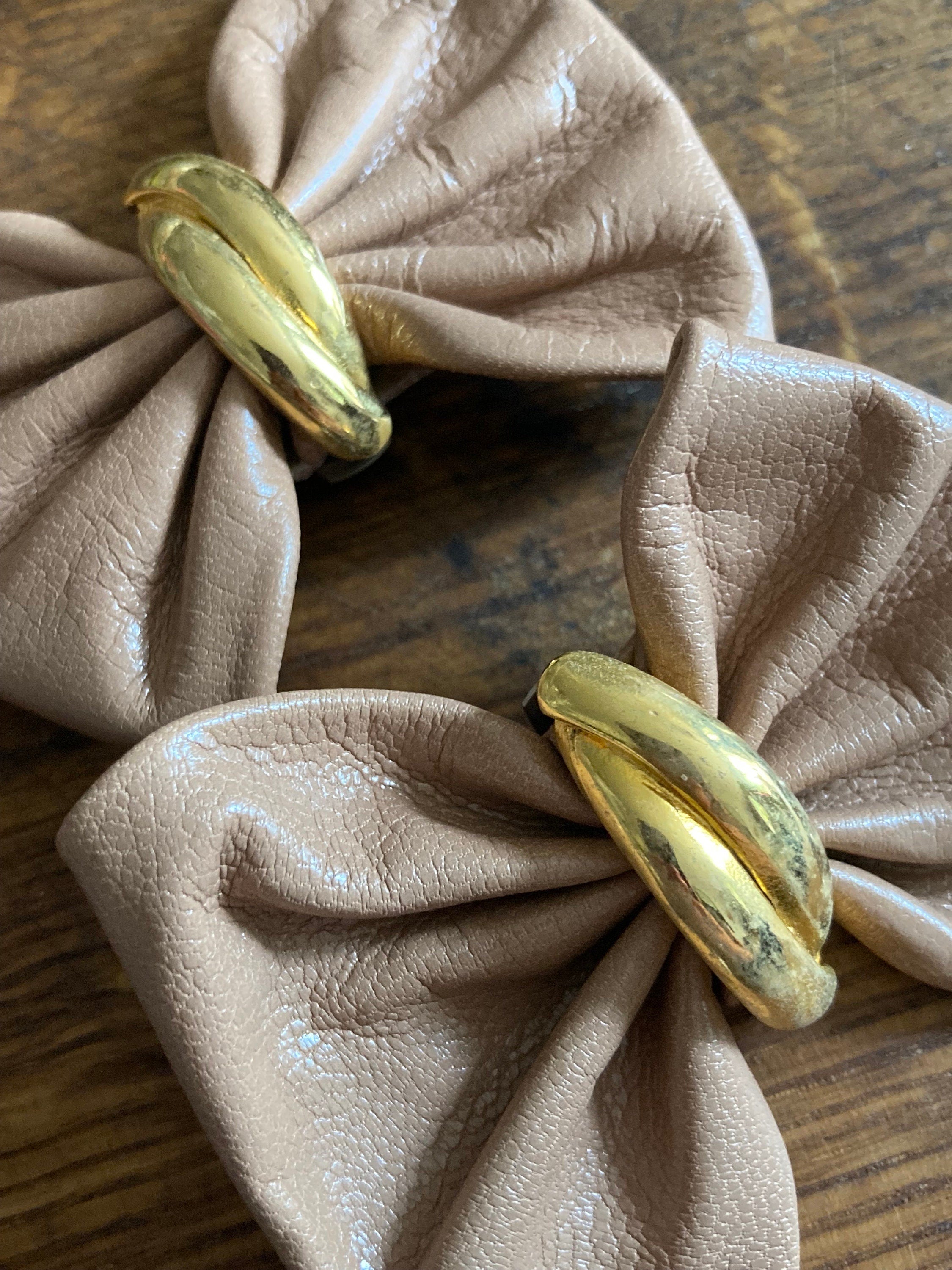 Vintage pair of beige neutral nude leather BOW shoe clips with gold detail
