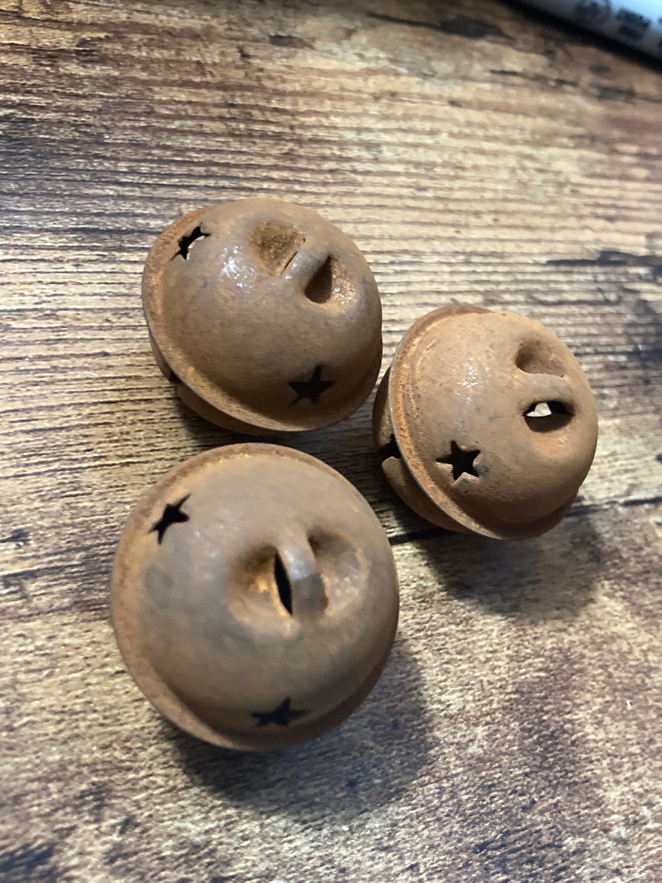 Rusty Brass Jingle Bells: Christmas Rustic Craft Bells (Set of 3)