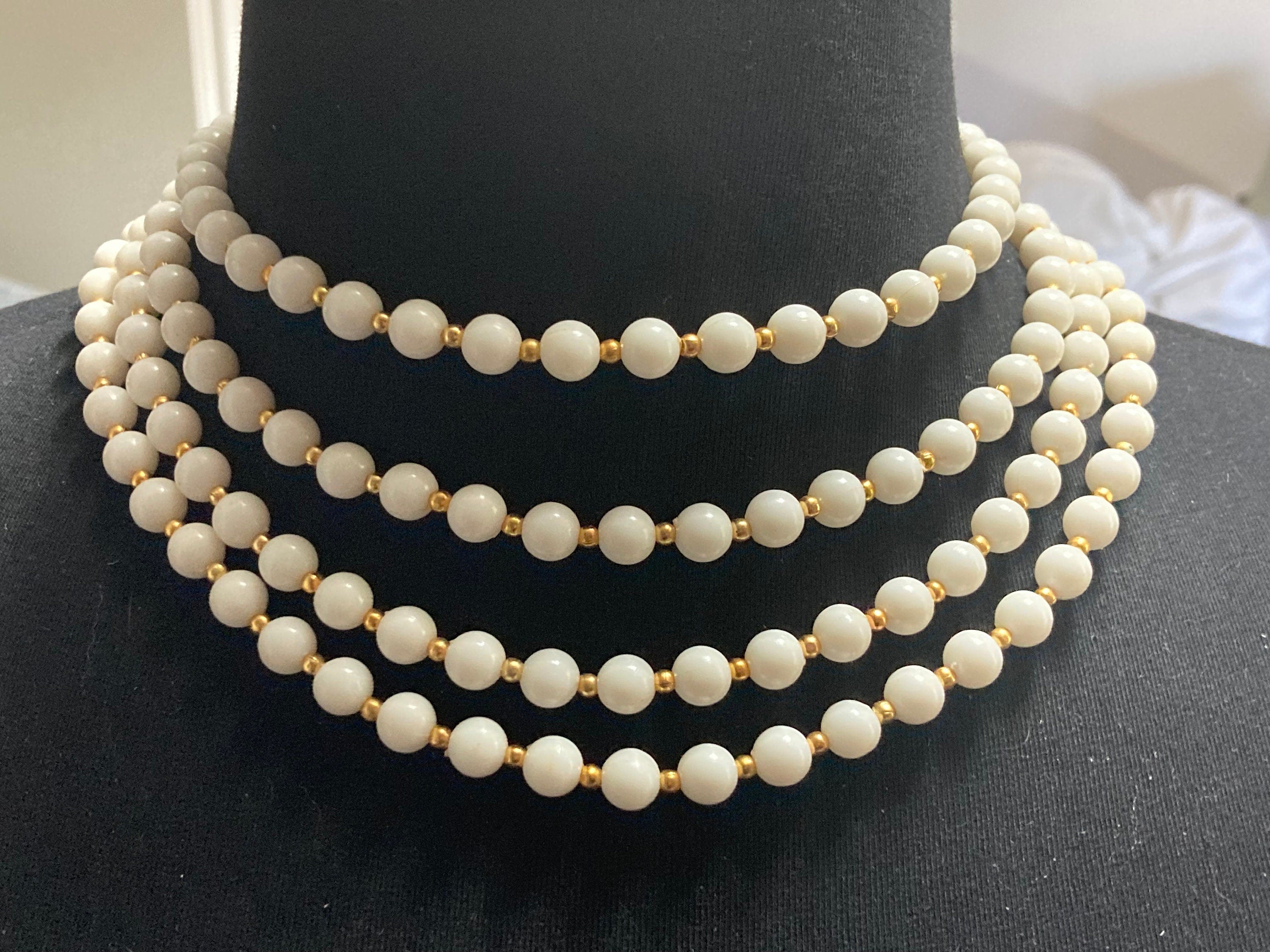 Mid century white gold plastic beaded multi strand choker necklace ceramic roses clasp