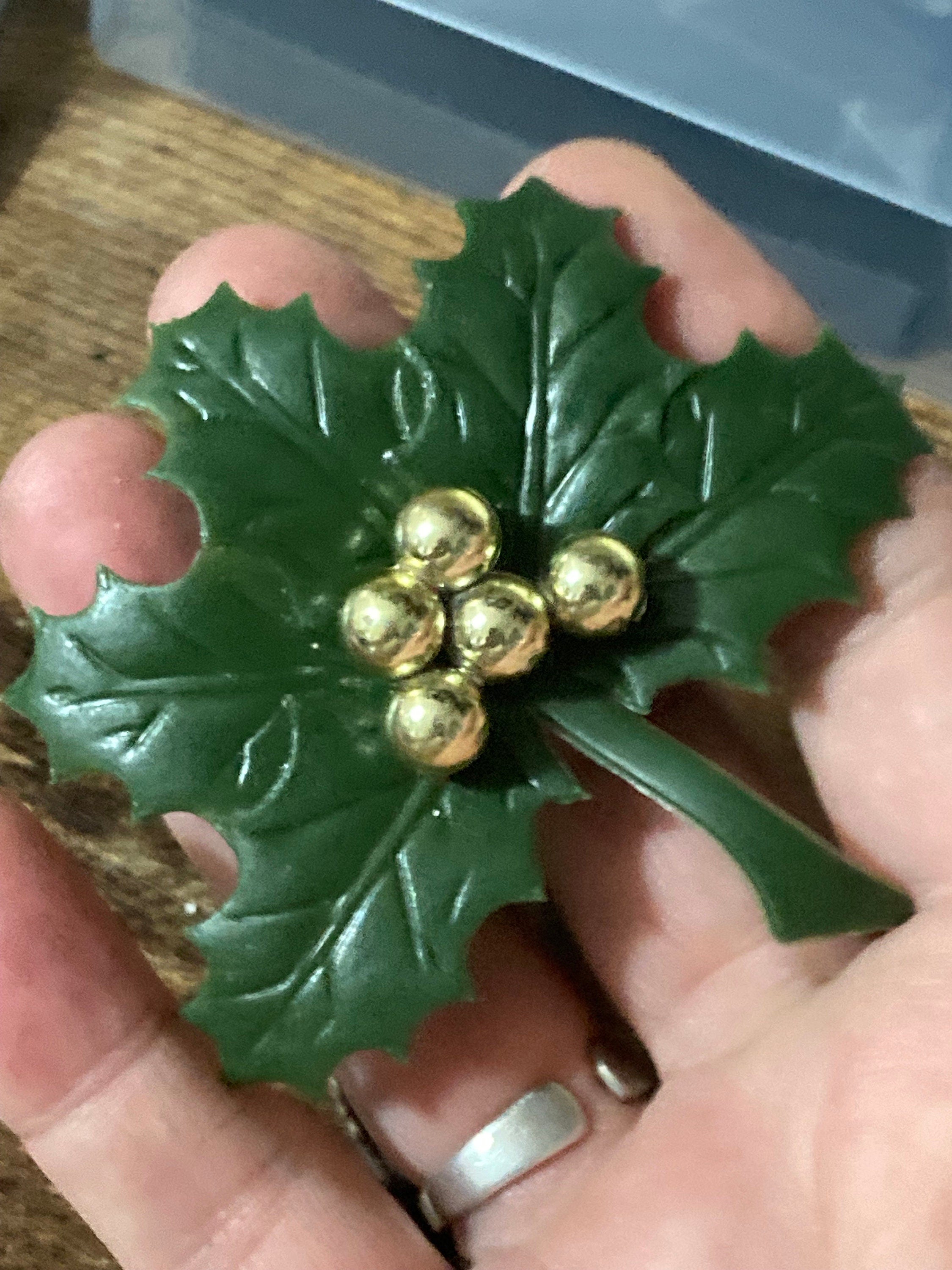 green large 8cm sprig of HOLLY LEAVES gold BERRIES plastic cake topper decoration