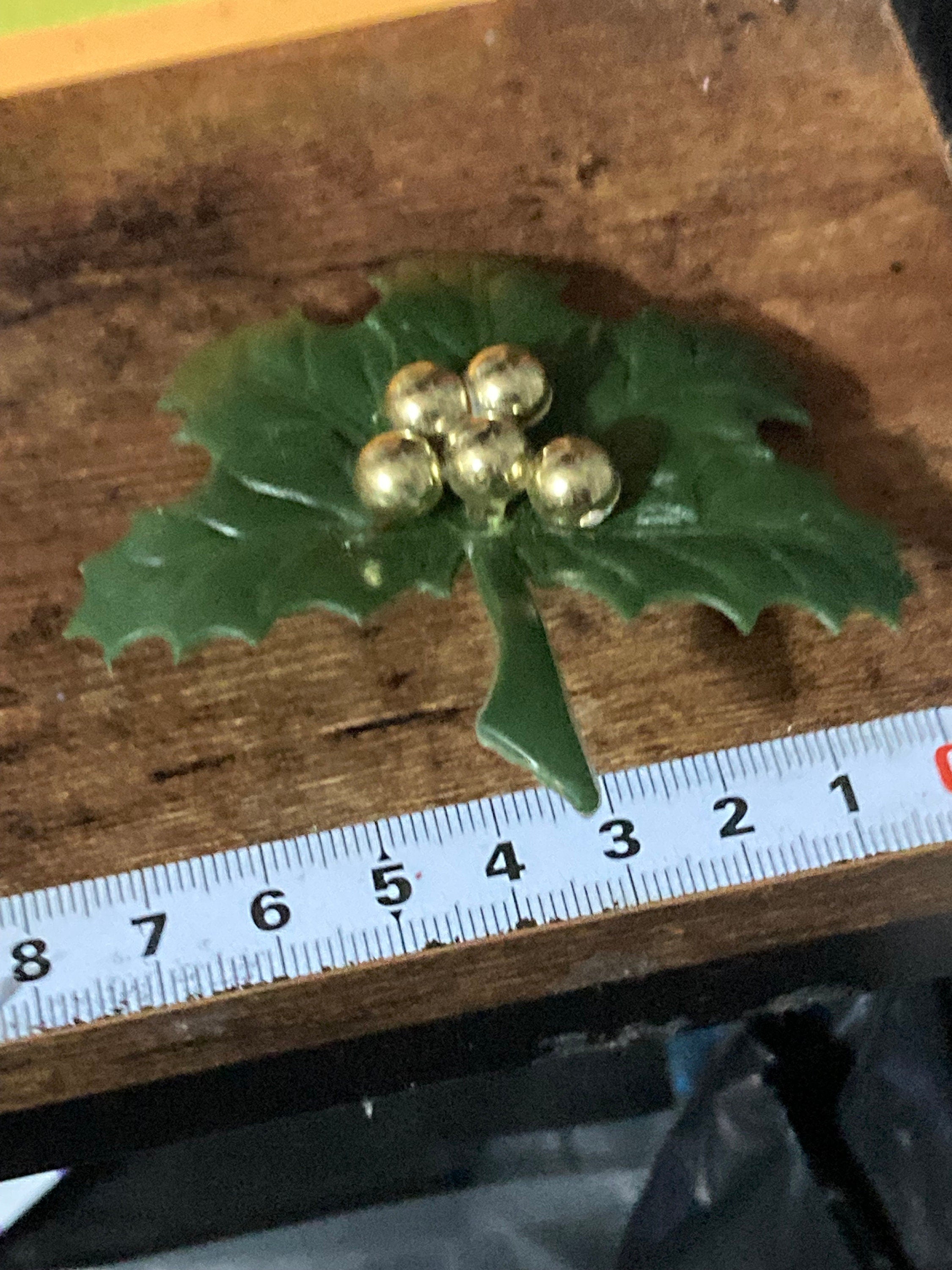 green large 8cm sprig of HOLLY LEAVES gold BERRIES plastic cake topper decoration