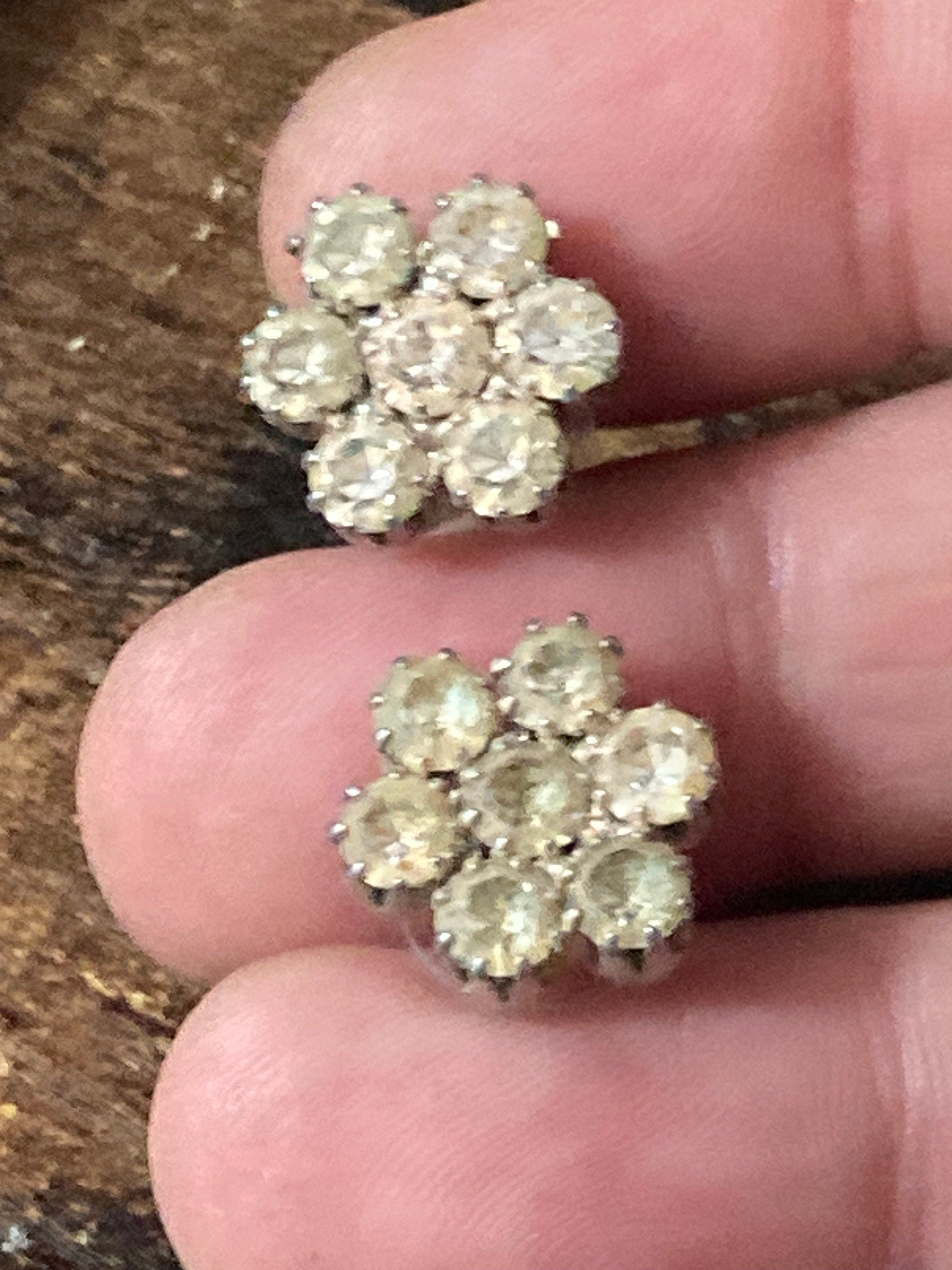 Vintage silver tone clear diamanté paste cluster stud earrings for pierced ears
