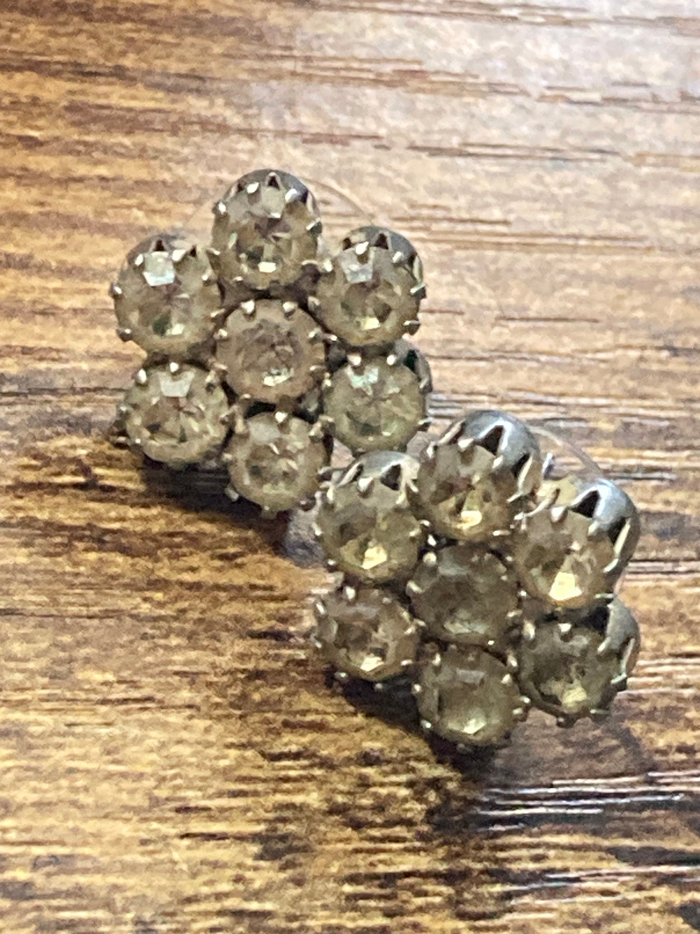 Vintage silver tone clear diamanté paste cluster stud earrings for pierced ears