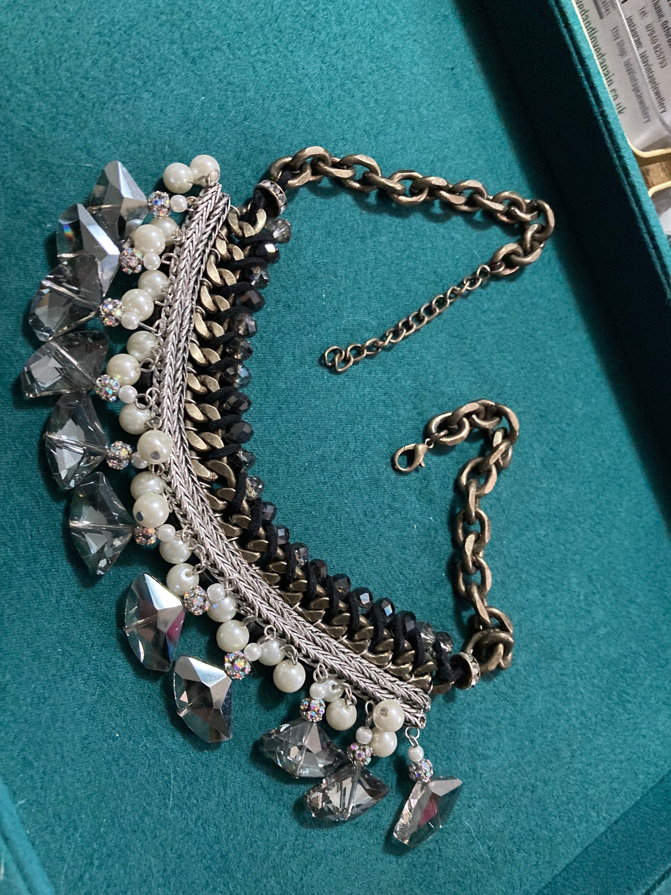 Chunky Diamanté Choker Necklace: Retro Copper Tone Faux Pearl Statement