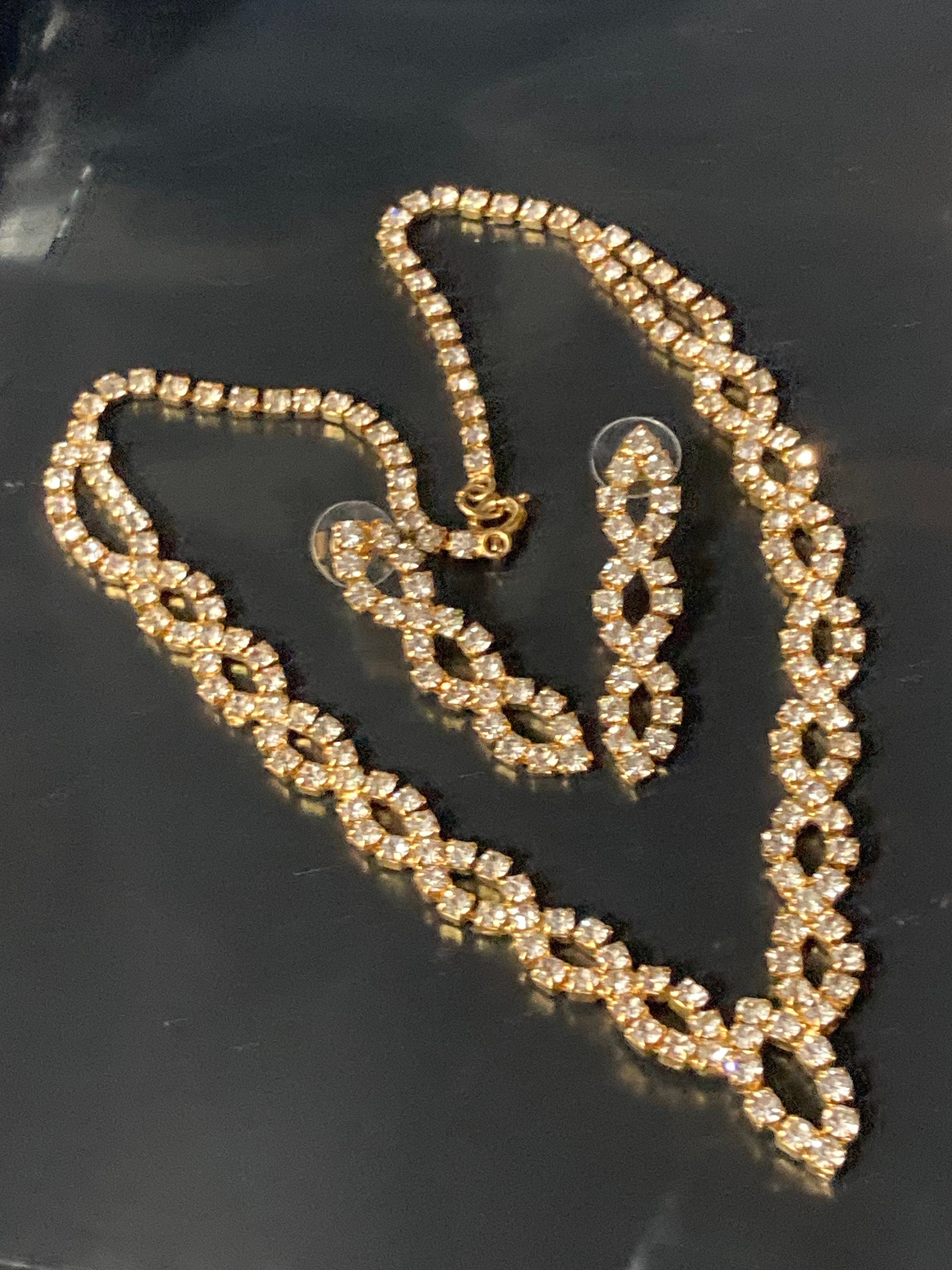 Diamanté Gold Tone Jewellery Set: Necklace and Earrings