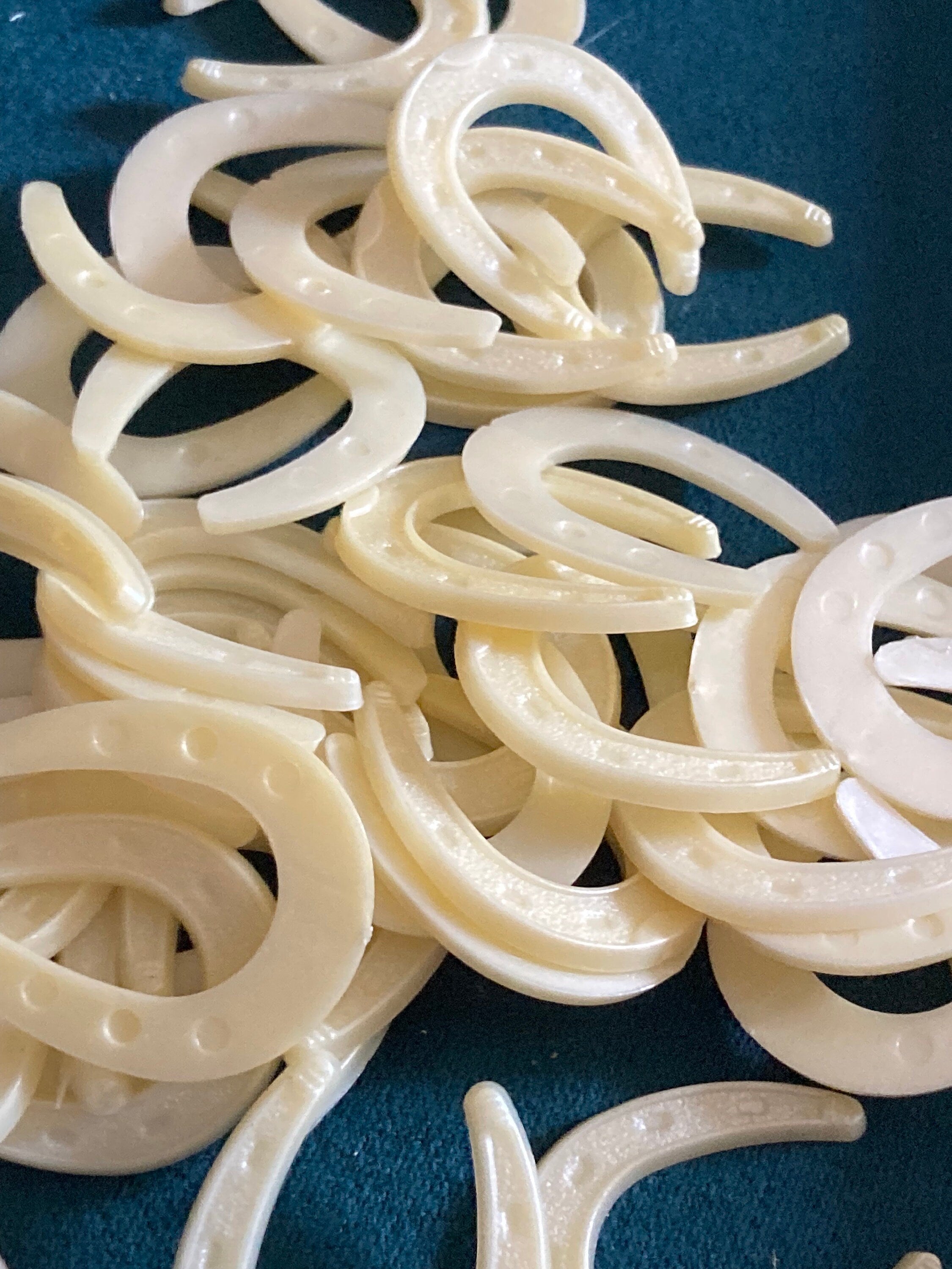 horse shoe Wedding Cake topper decoration Vintage baby warm cream plastic