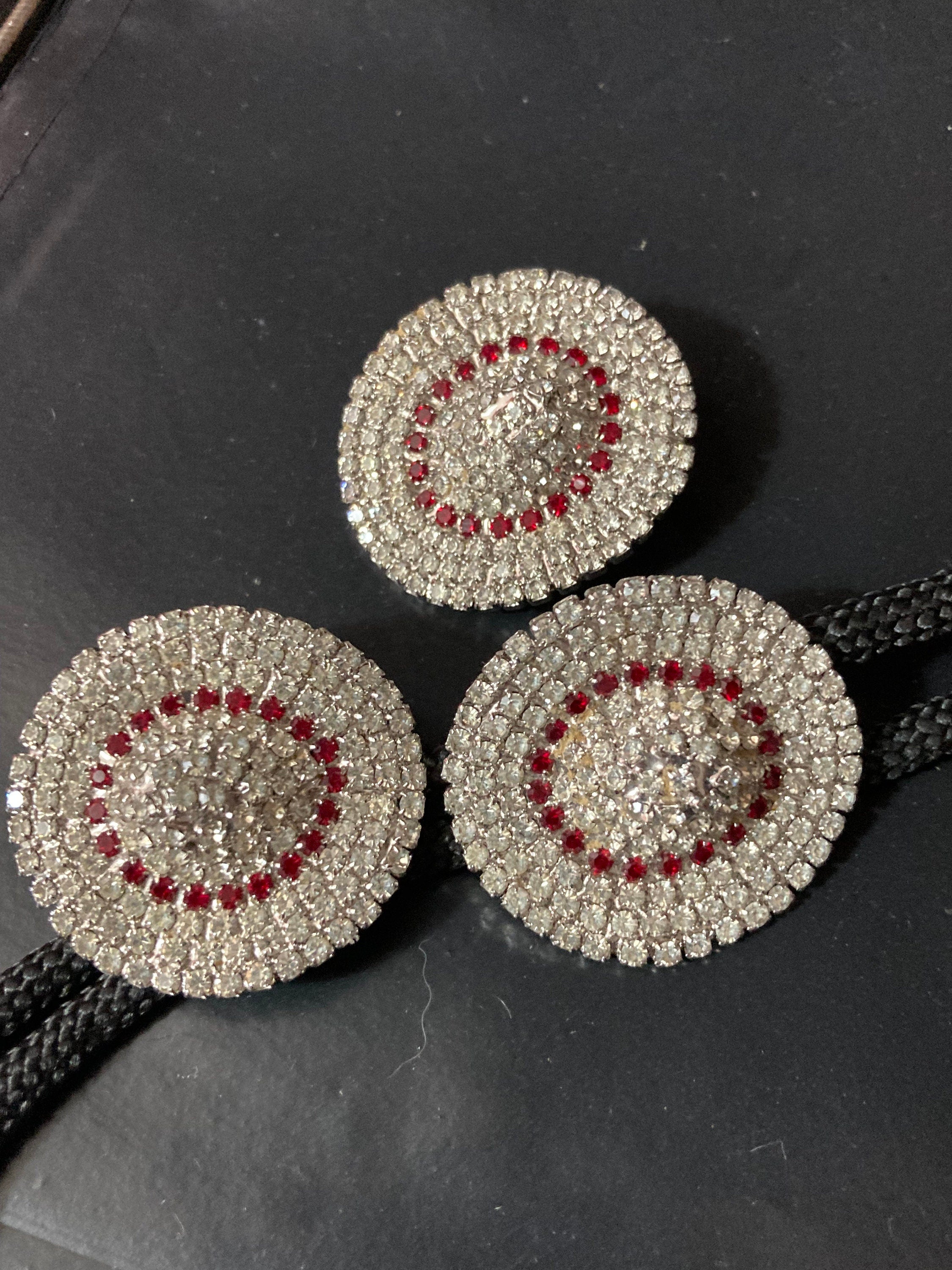 Vintage signed WEISS clear and red diamanté cowboy hat bolo and clip on earrings silver tone ideal line dancing gift