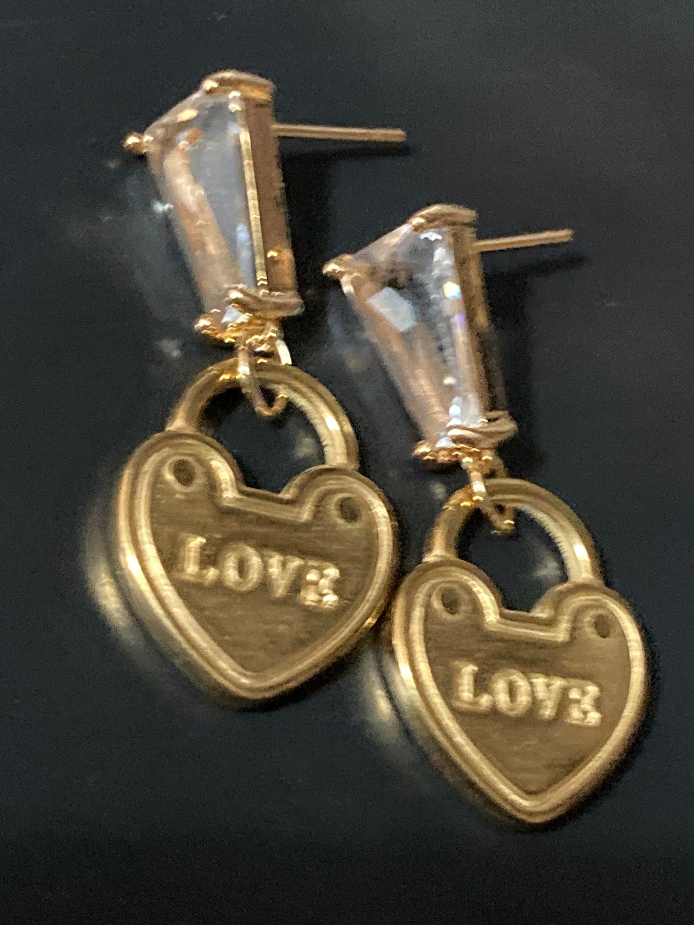 18k gold plated crystal diamanté love heart Victorian padlock charm post earrings pierced