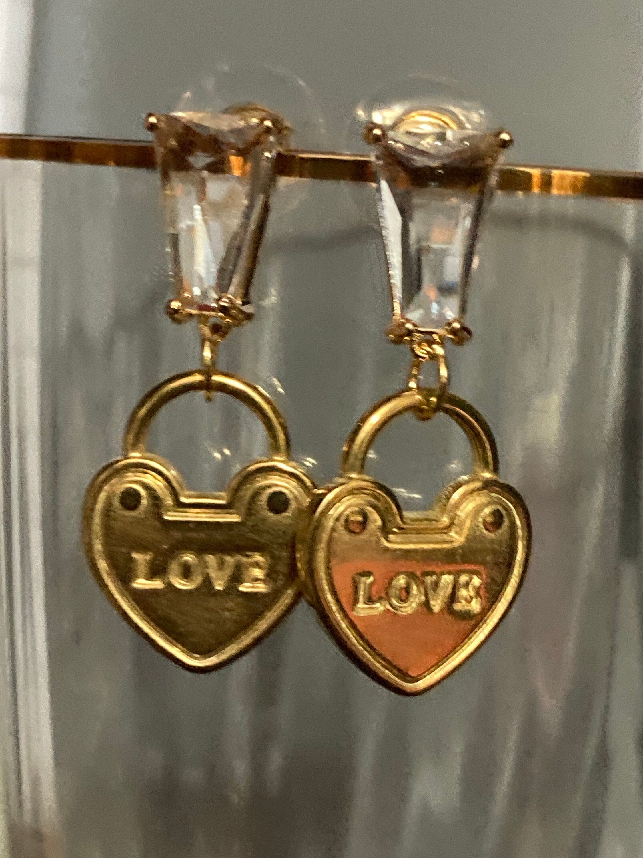 18k gold plated crystal diamanté love heart Victorian padlock charm post earrings pierced