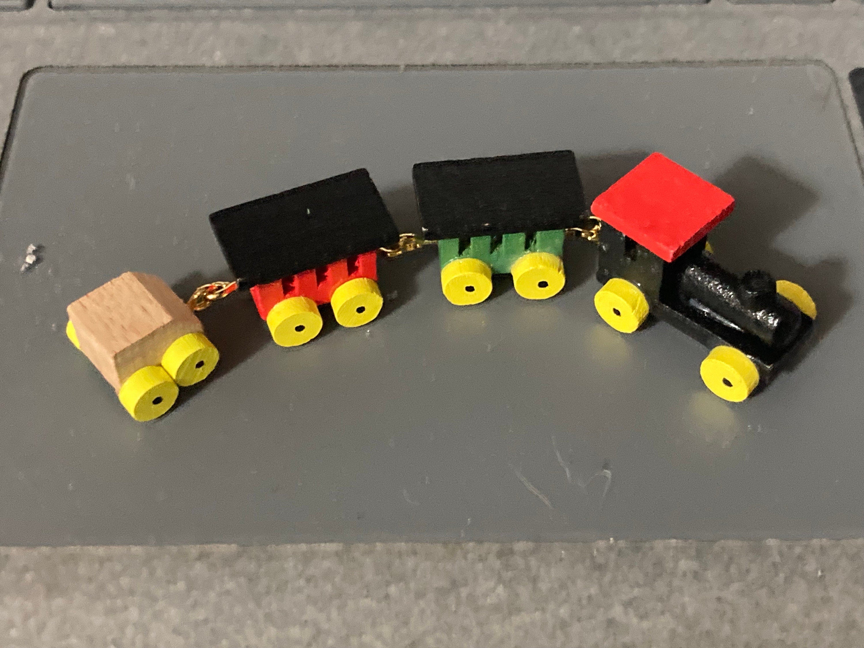 Miniature Wooden toy Train and carriages Birthday cake toppers decoration dollshouse micro mini scenery