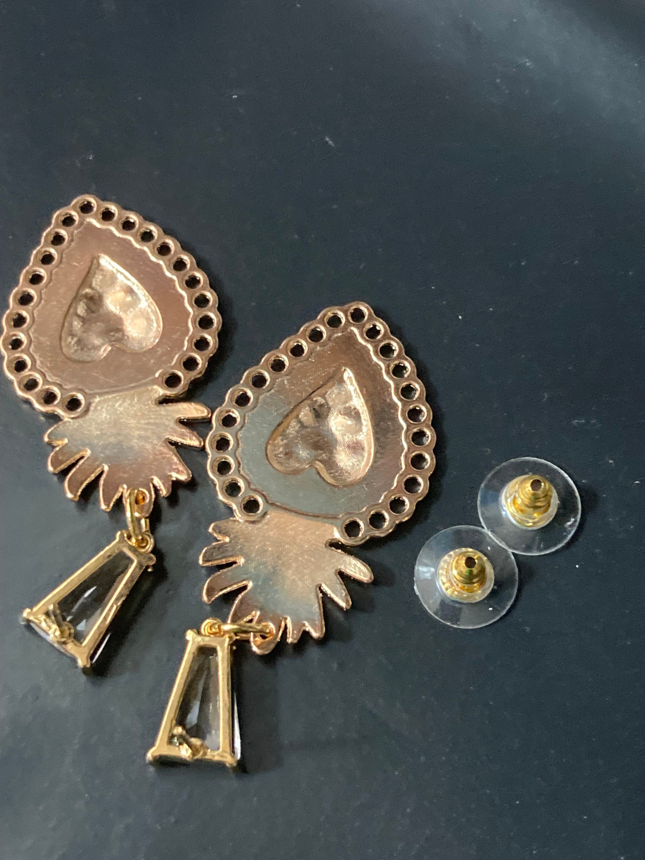 18k gold plated crystal love heart Victorian charm post earrings pierced