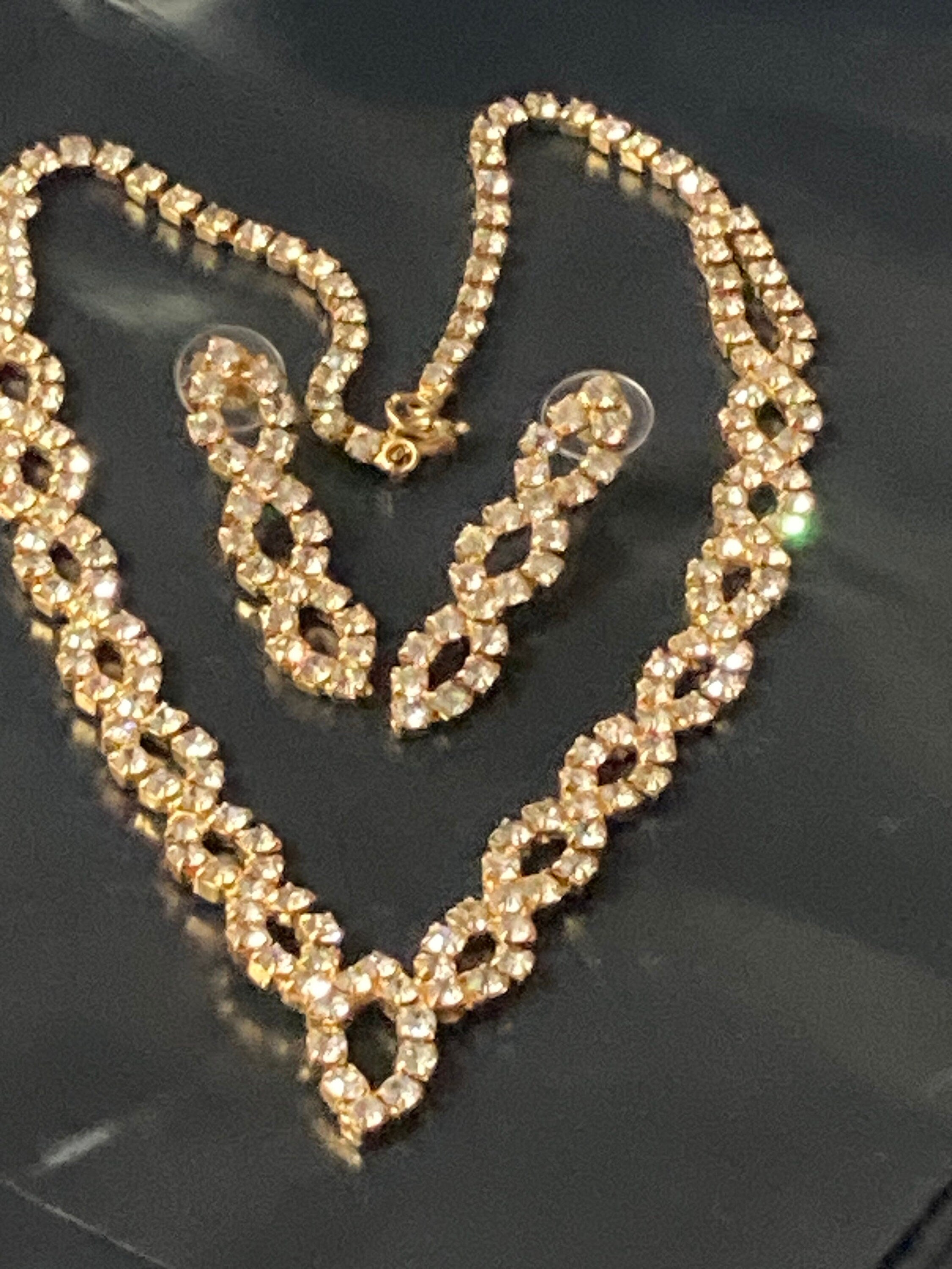 Diamanté Gold Tone Jewellery Set: Necklace and Earrings