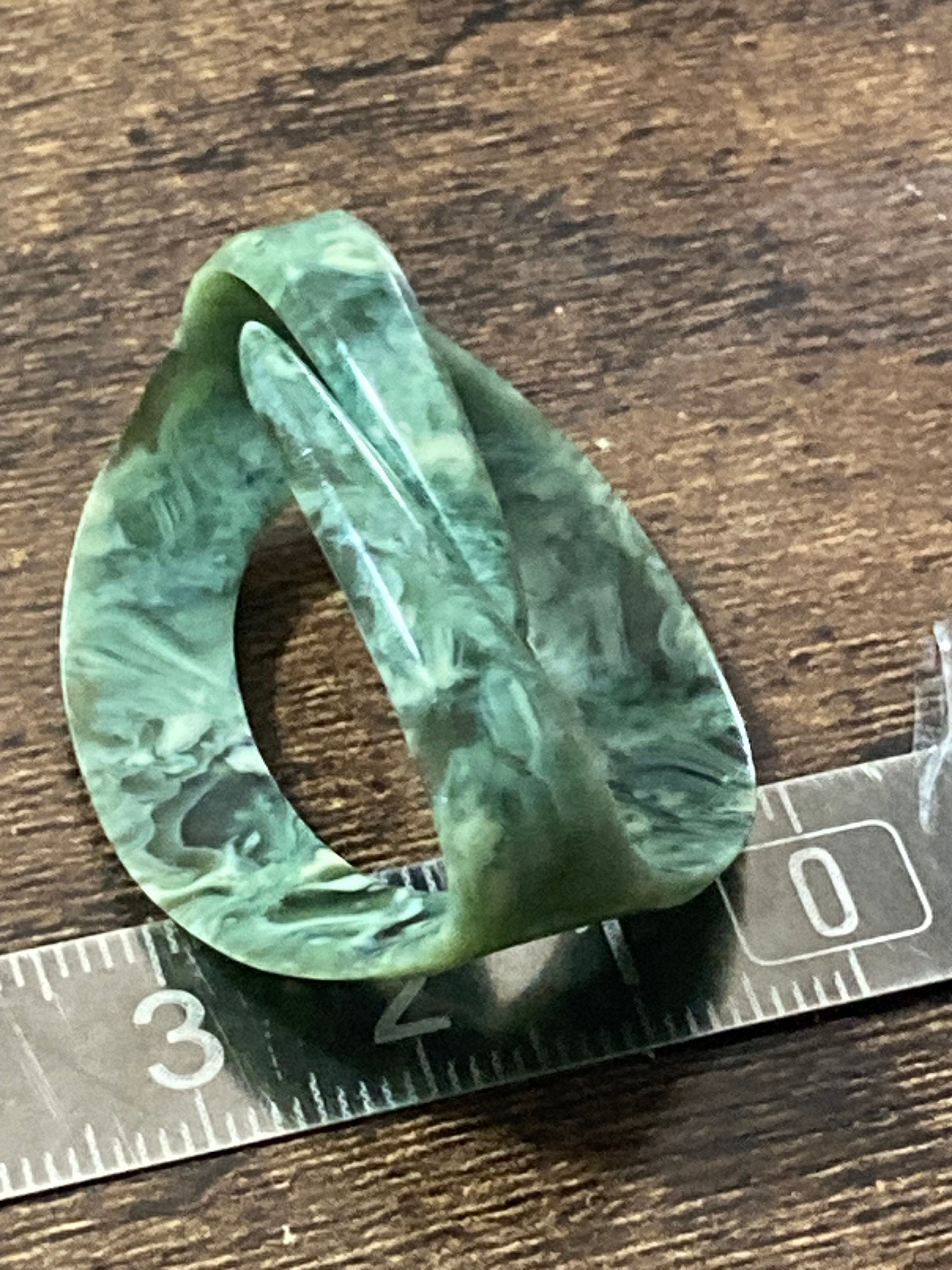 Vintage Art Deco Green Celluloid Scarf Ring with Diamanté