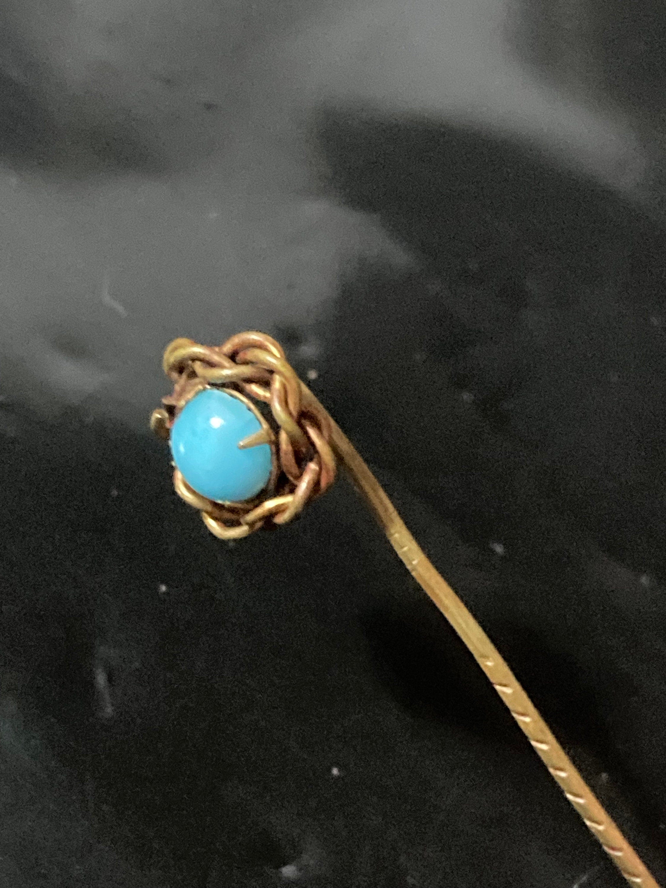 Antique Gentleman's Ladies gold tone turquoise blue cabochon Stick pin