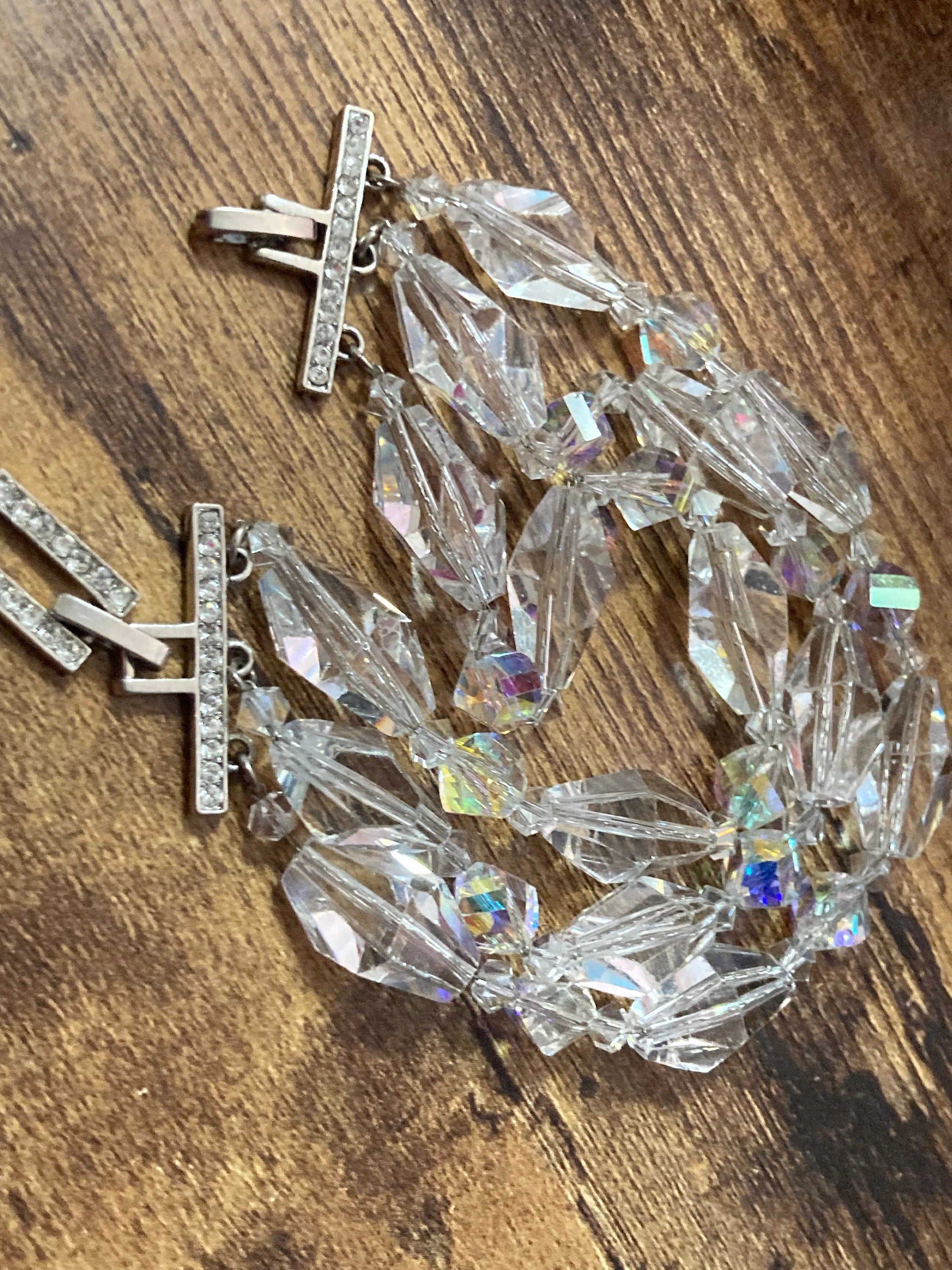 Signed Avon Vintage Art Deco Style Glass Beaded Bracelet