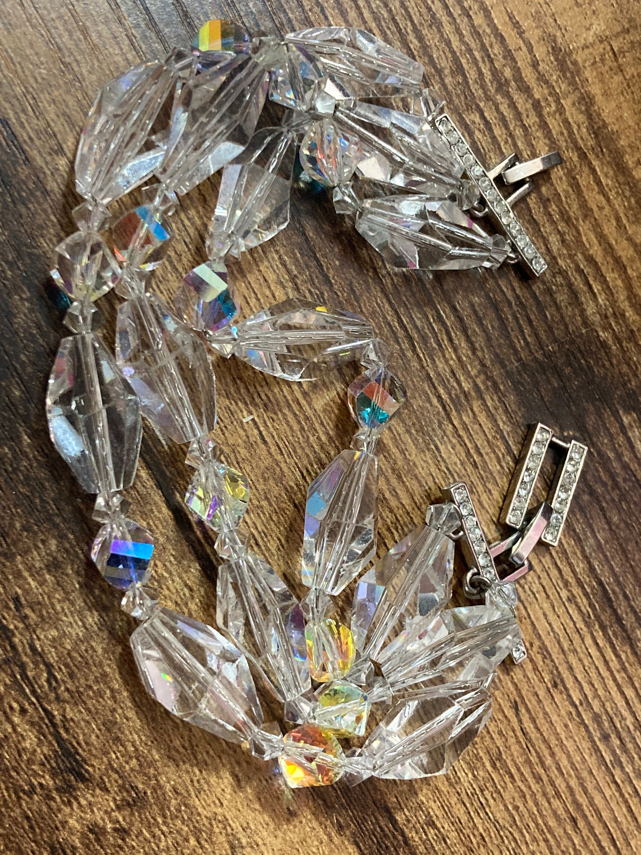 Signed Avon Vintage Art Deco Style Glass Beaded Bracelet