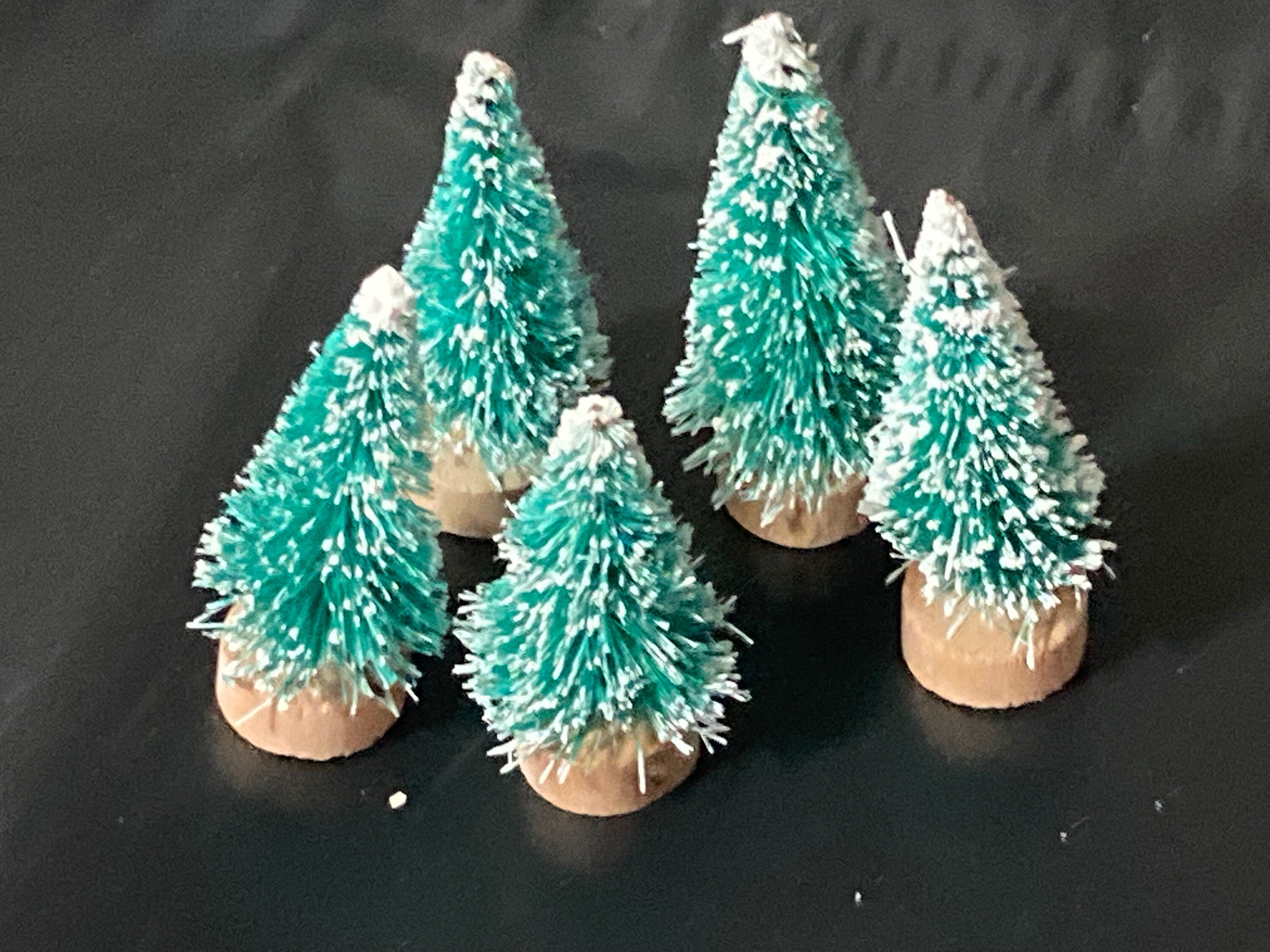 5 pieces mid green snow miniature Christmas tree cake toppers 4cm craft