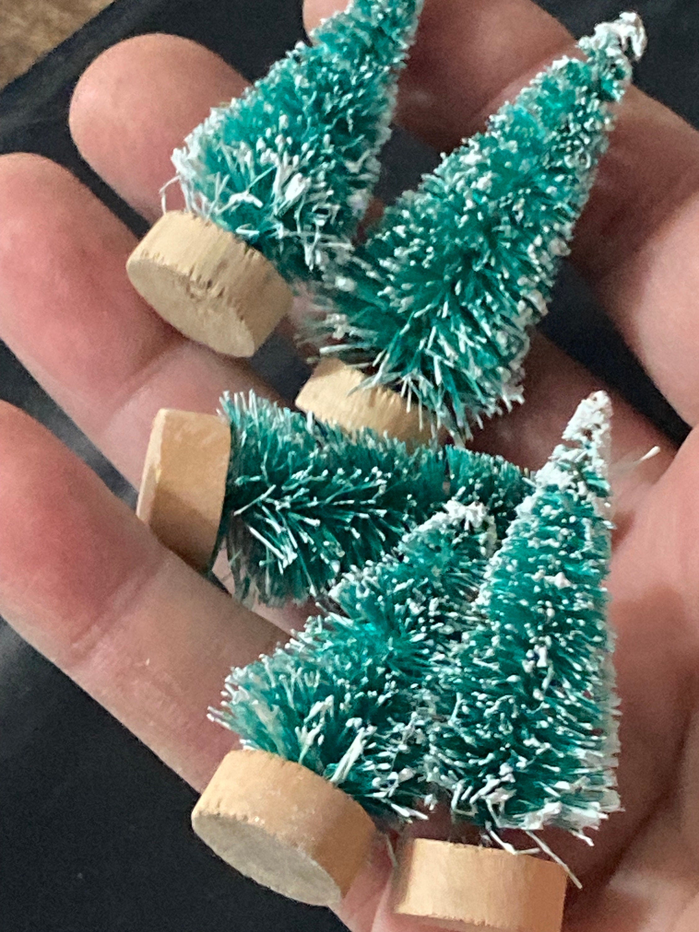 5 pieces mid green snow miniature Christmas tree cake toppers 4cm craft