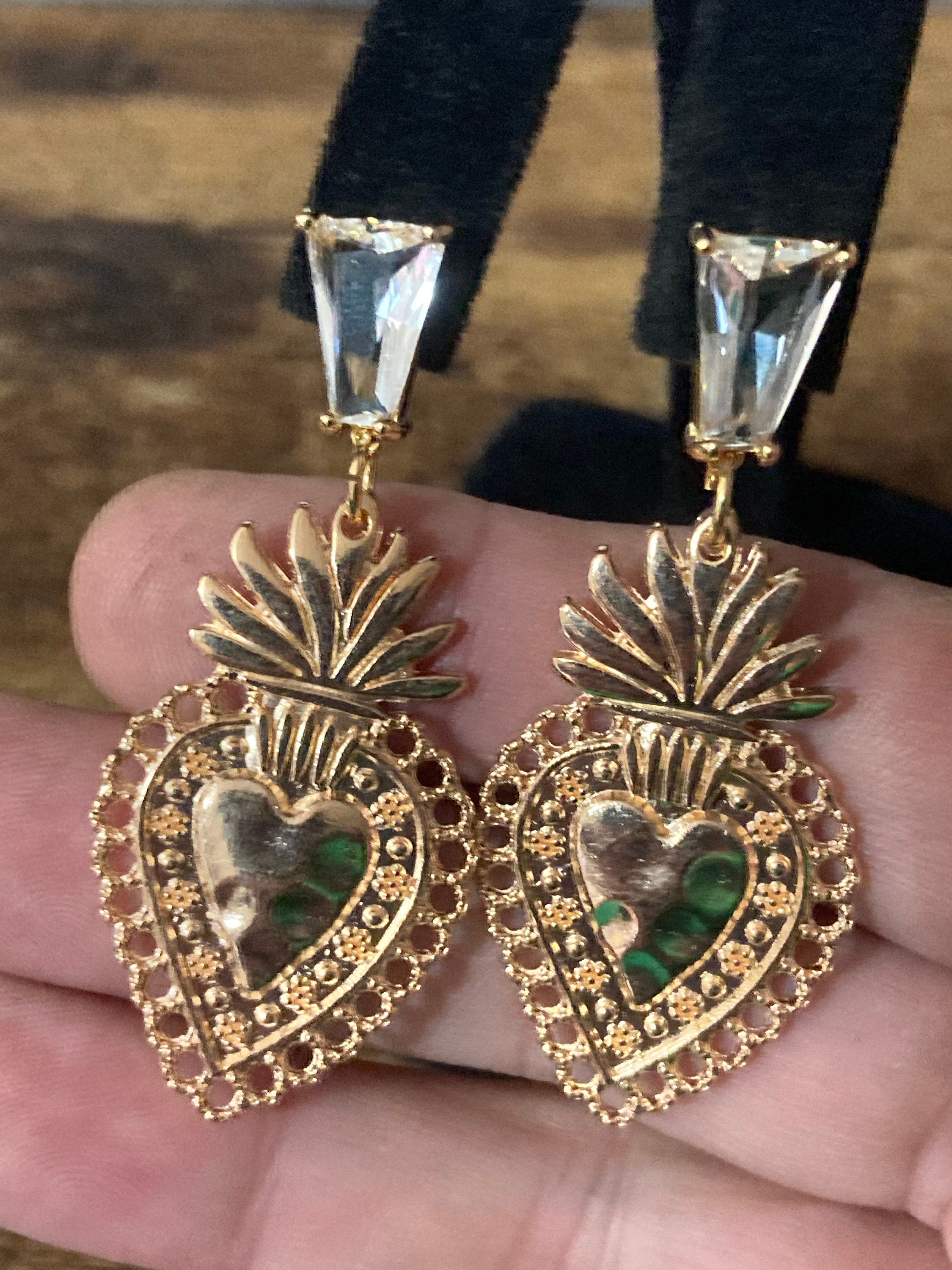 18k gold plated crystal love heart Victorian charm post earrings pierced