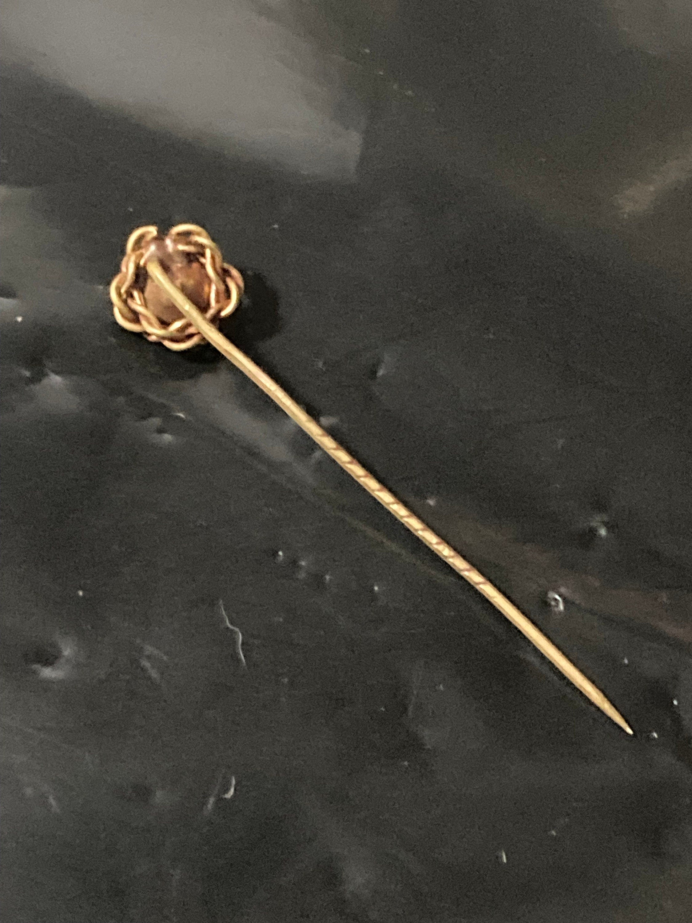 Antique Gentleman's Ladies gold tone turquoise blue cabochon Stick pin