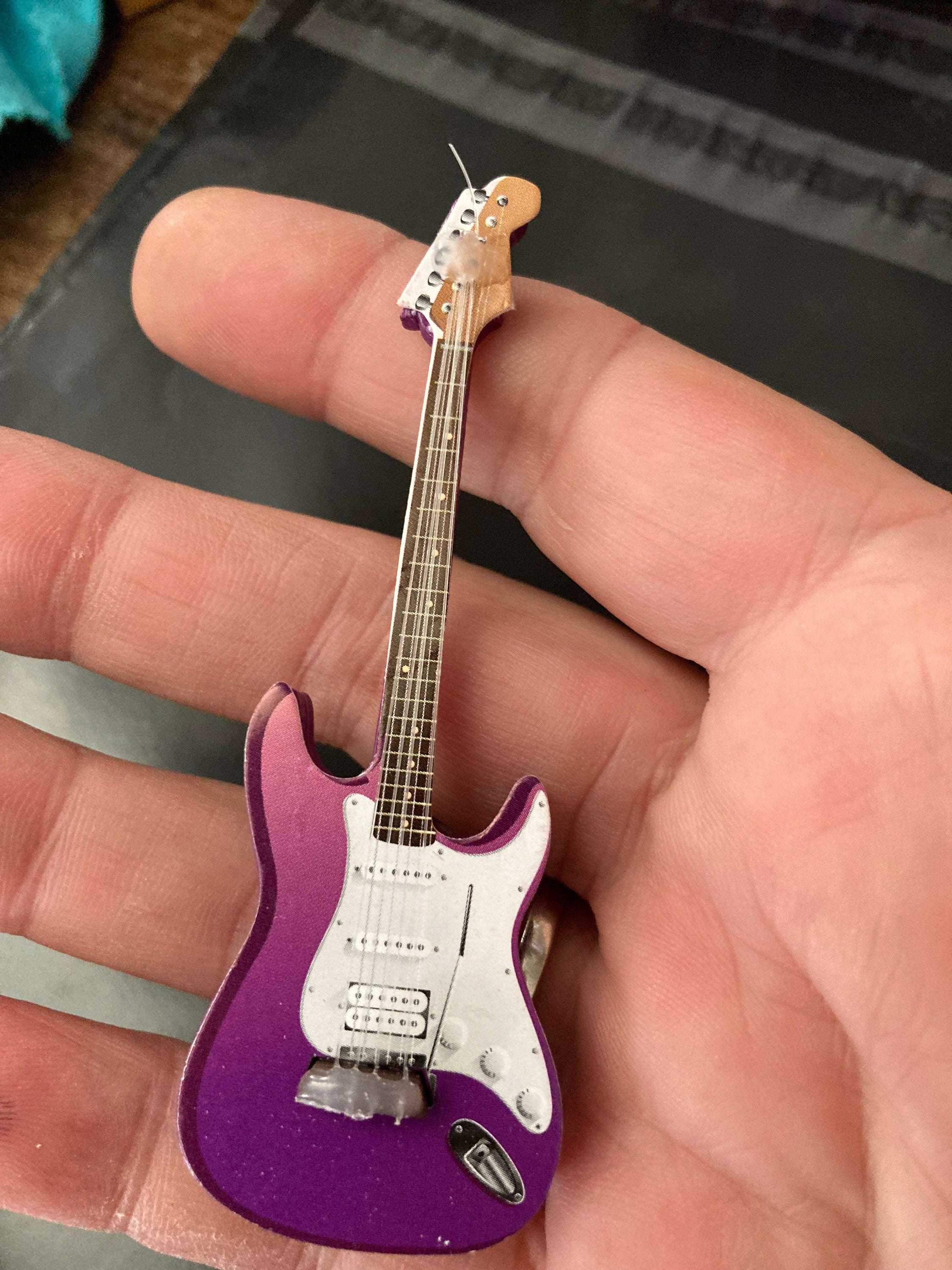 Purple Electric guitar cake topper decoration dolls house miniature musical instrument for rock guitarist