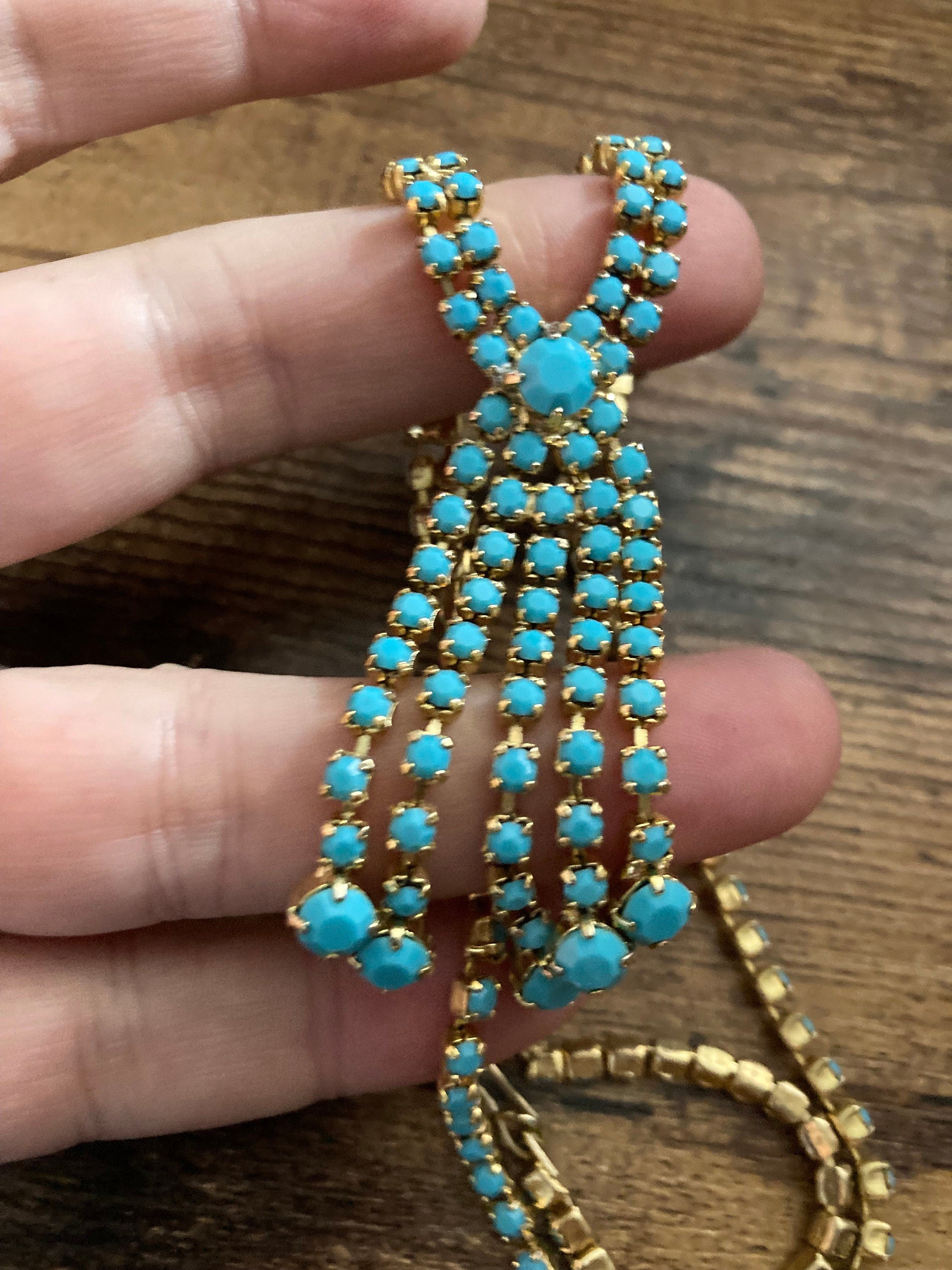 Vintage gold tone mesh lariat drop necklace with turquoise glass paste stones