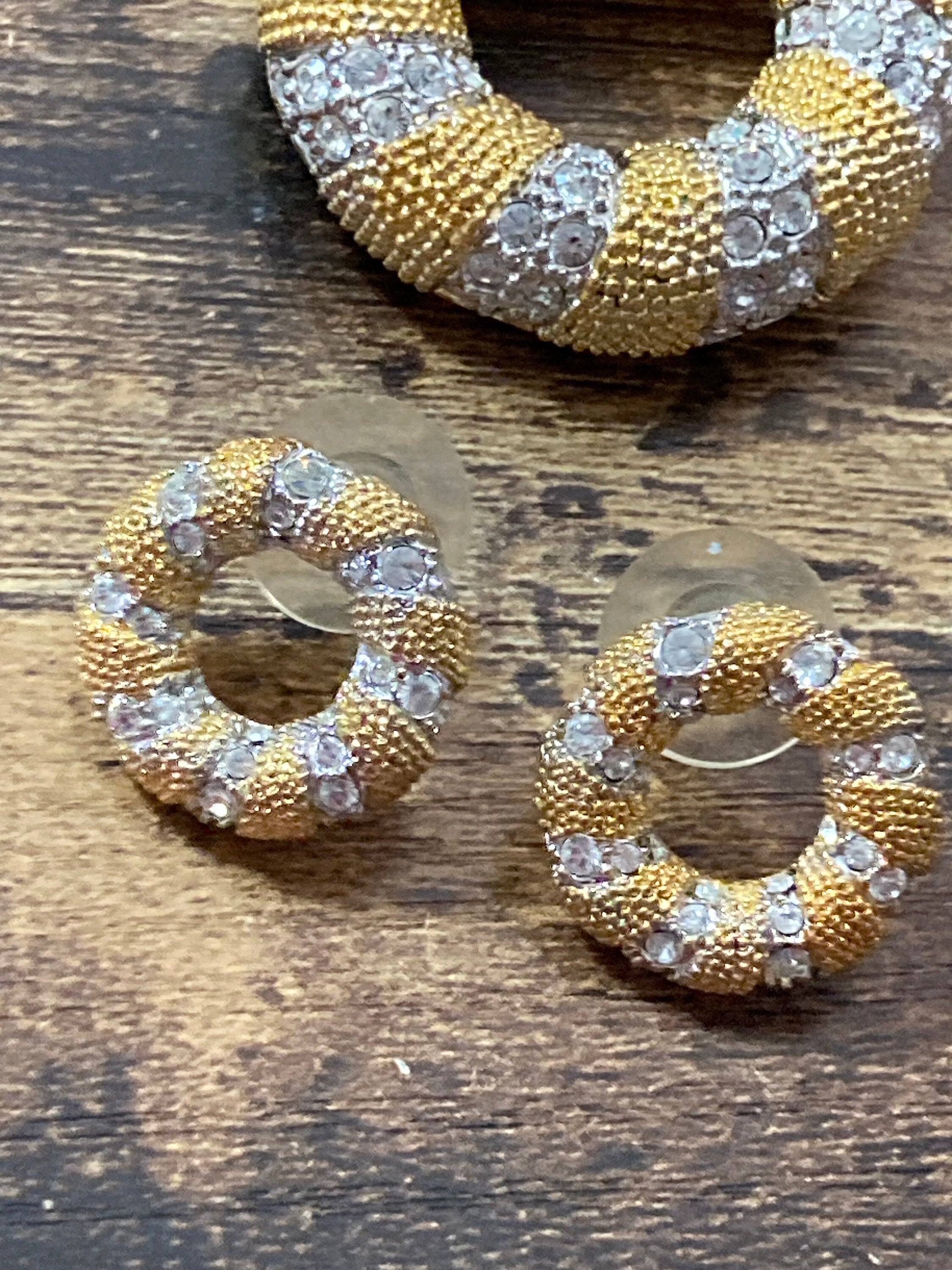 Vintage round diamanté donut pierced stud earrings and matching brooch jewellery set