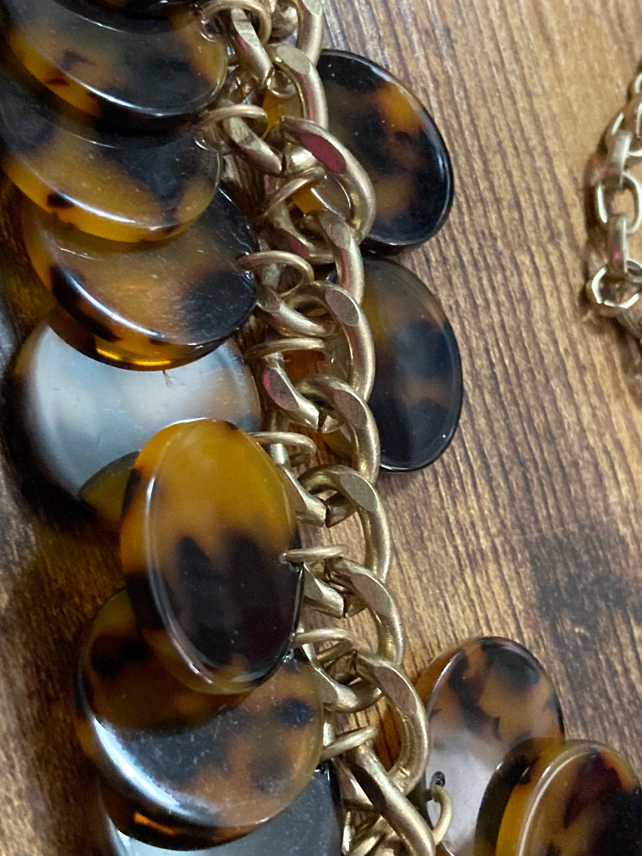 Chunky gold tone faux tortoiseshell disc collar necklace