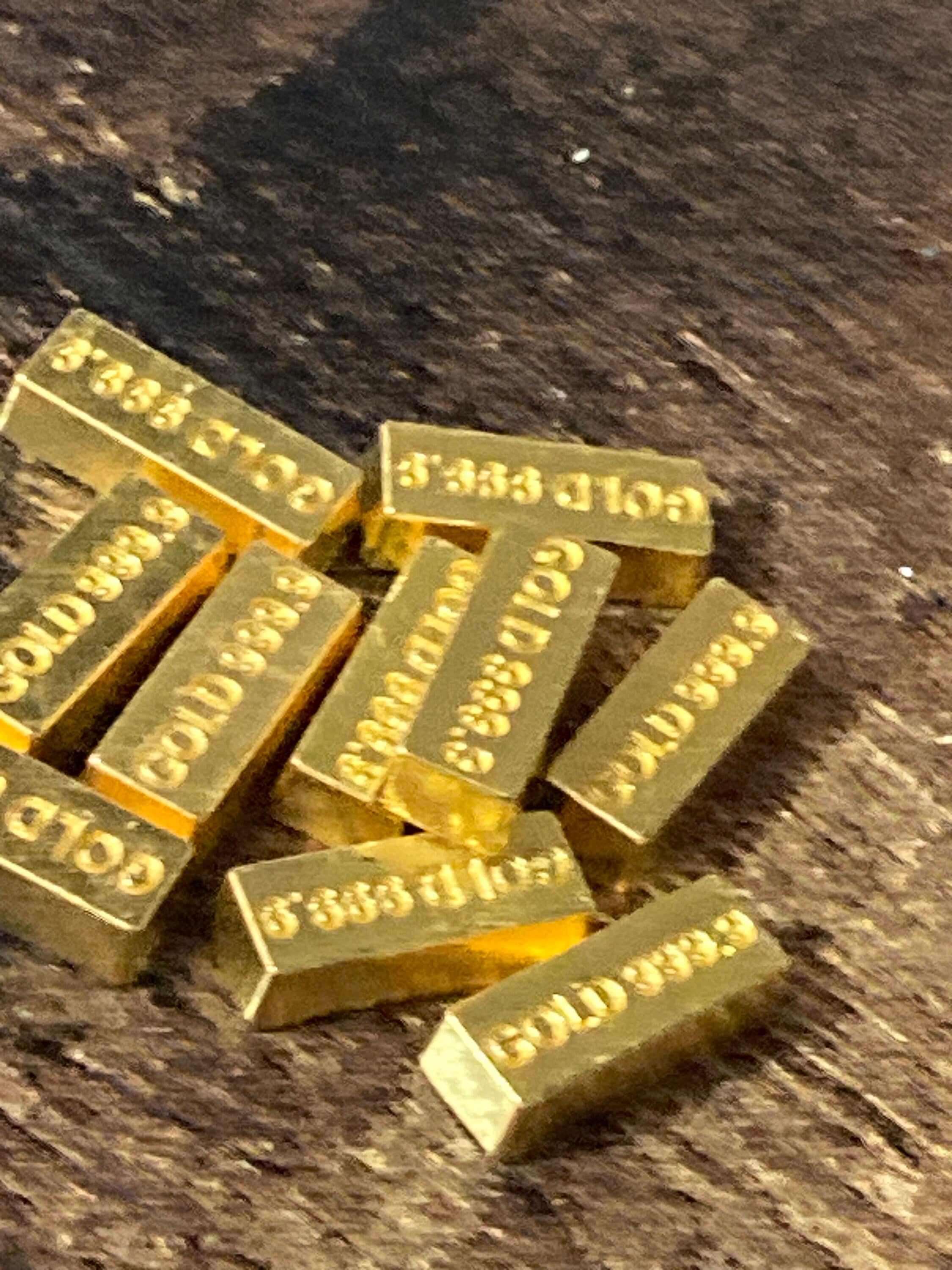 Miniature Gold Bullion Bars: 10-Pack Dollhouse Cake Topper Decorations