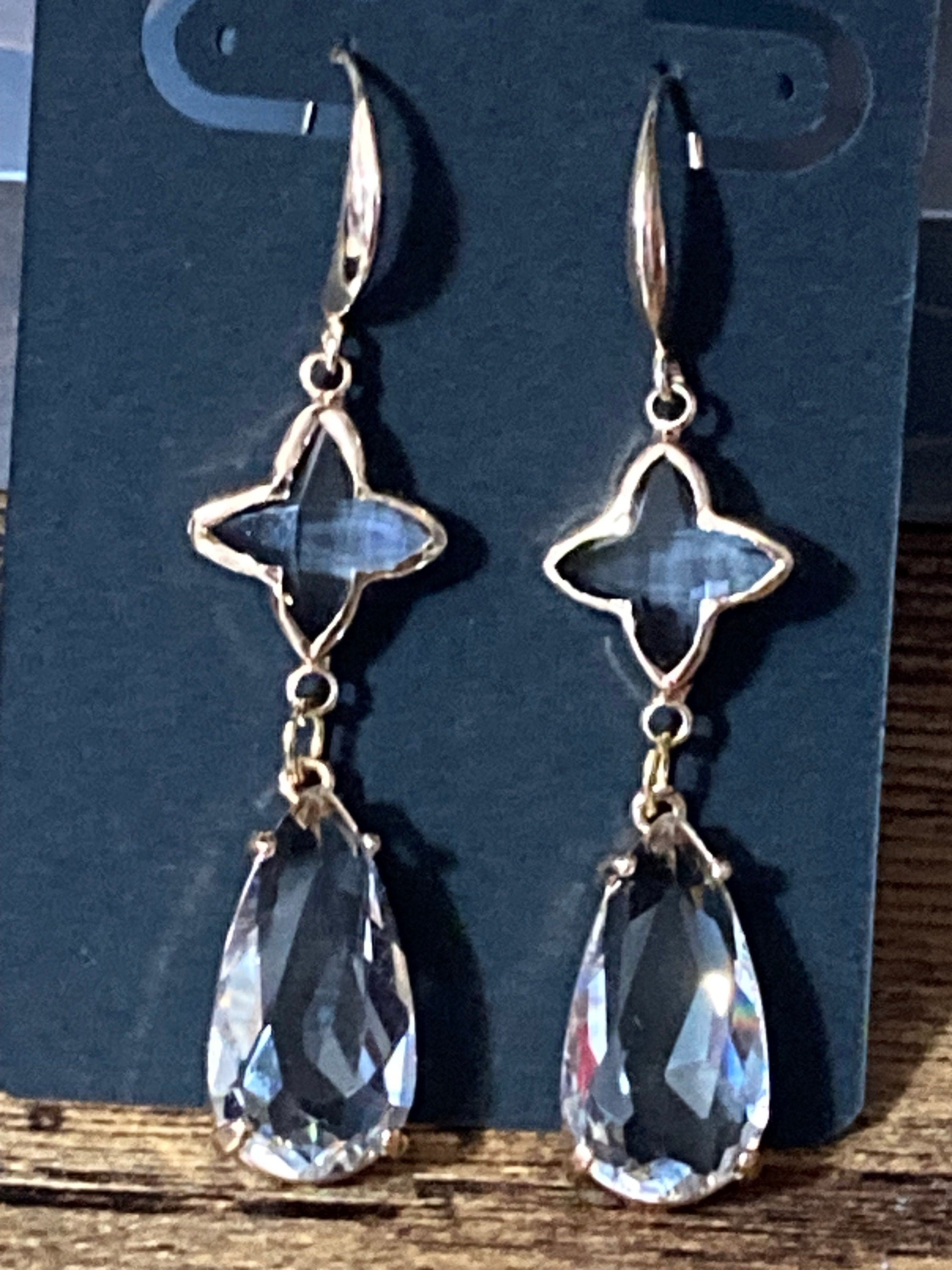 18k gold plated clear crystal teardrop clover charm dangly earrings pierced