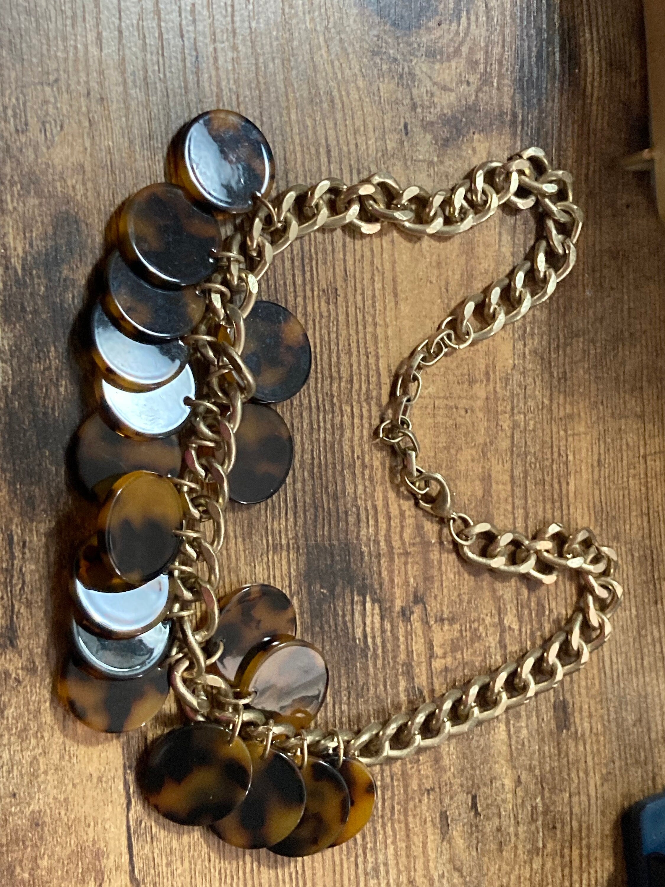 Chunky gold tone faux tortoiseshell disc collar necklace