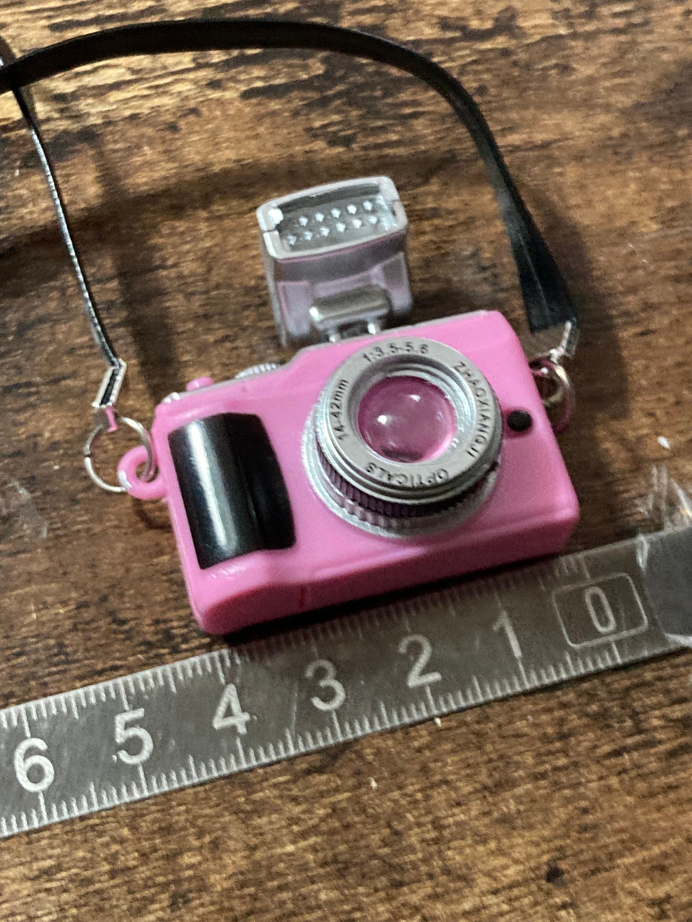 Pink Novelty flashing miniature camera cake topper decoration it flashes and clicks